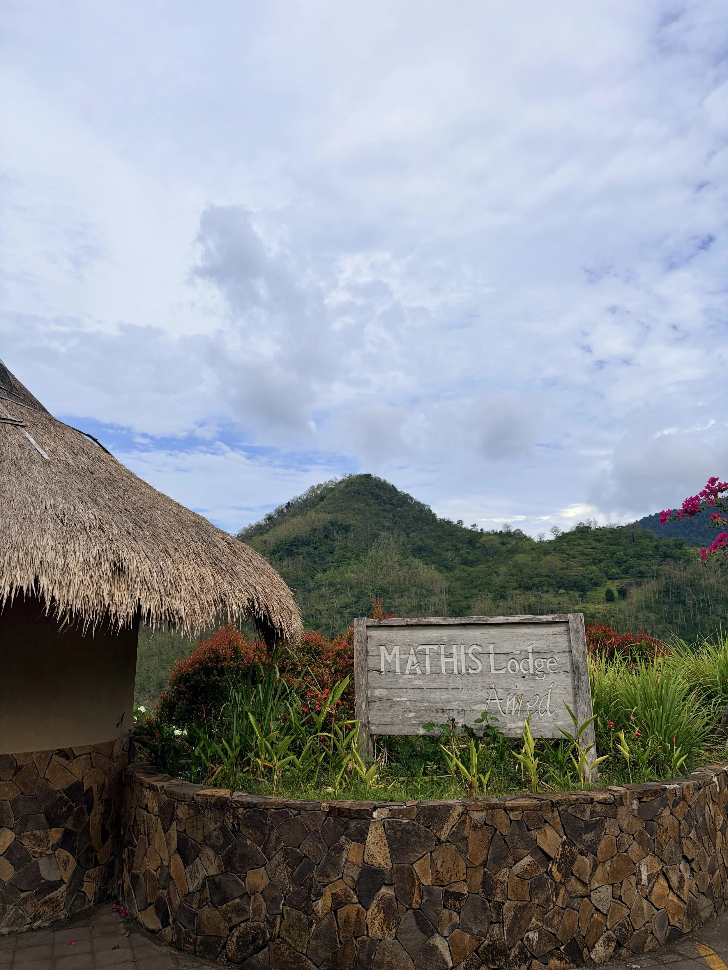 Mathis Lodge Amed: A Hidden Hilltop Escape with Ocean &amp; Jungle Views