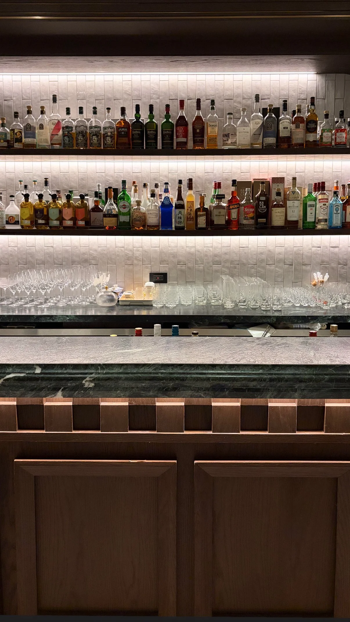 restaurant2.jpg