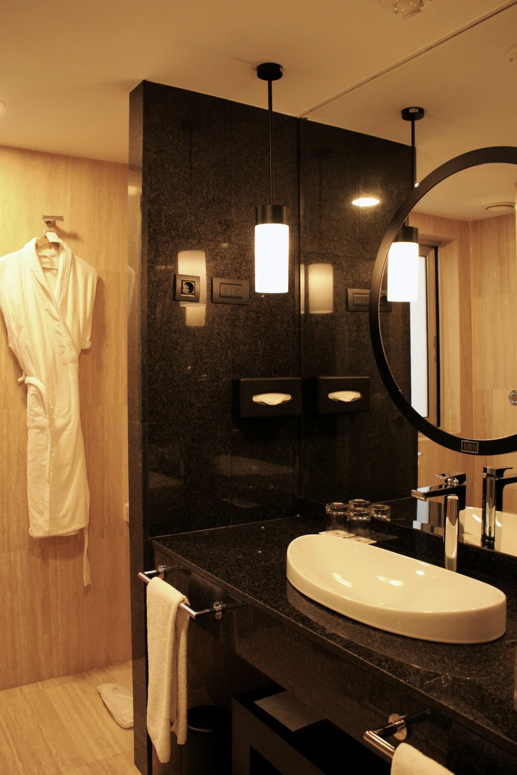 Hyatt Regency Madrid-11.jpg