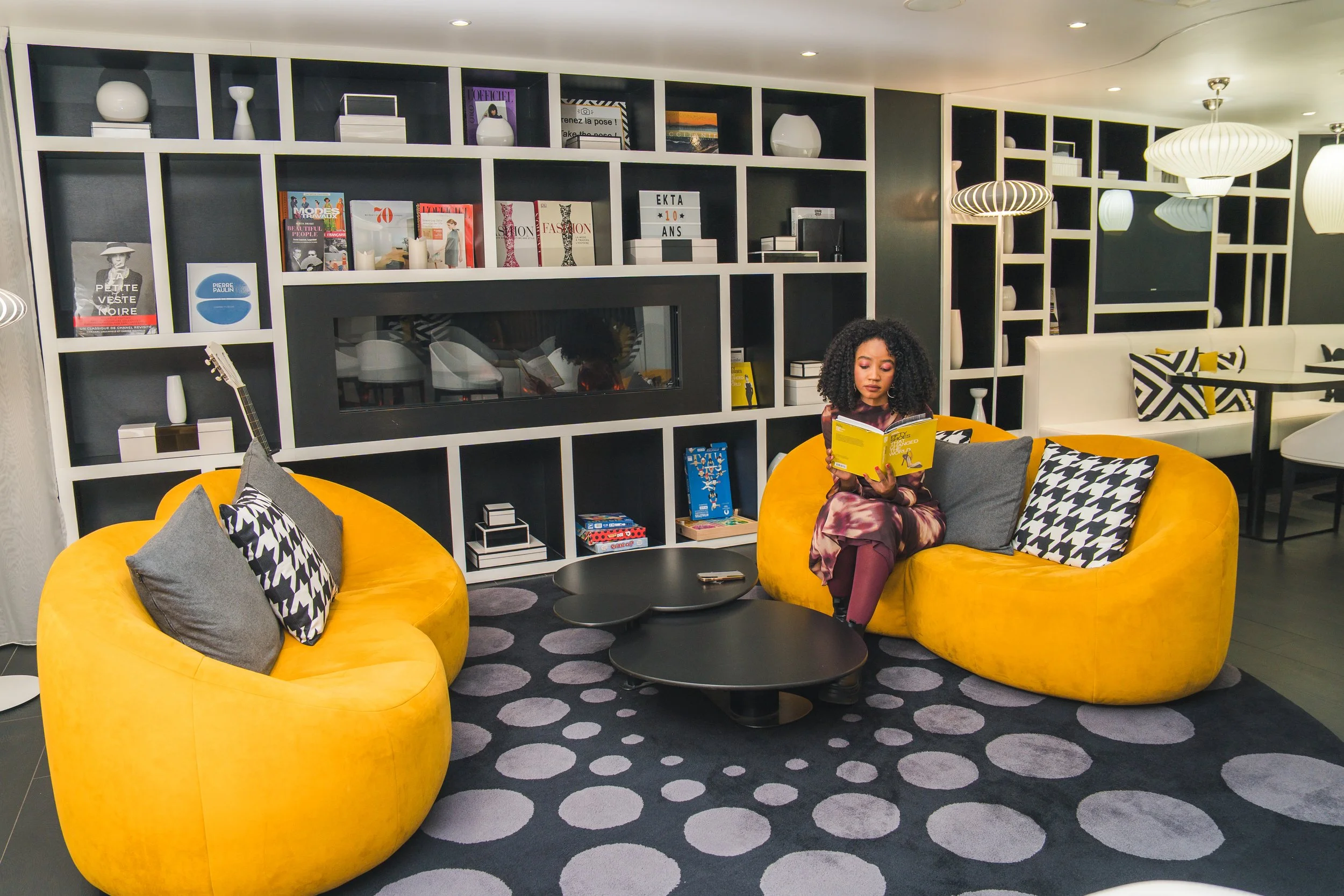 Hôtel EKTA Paris: A Vintage Fashion Revival in the Heart of the Golden Triangle
