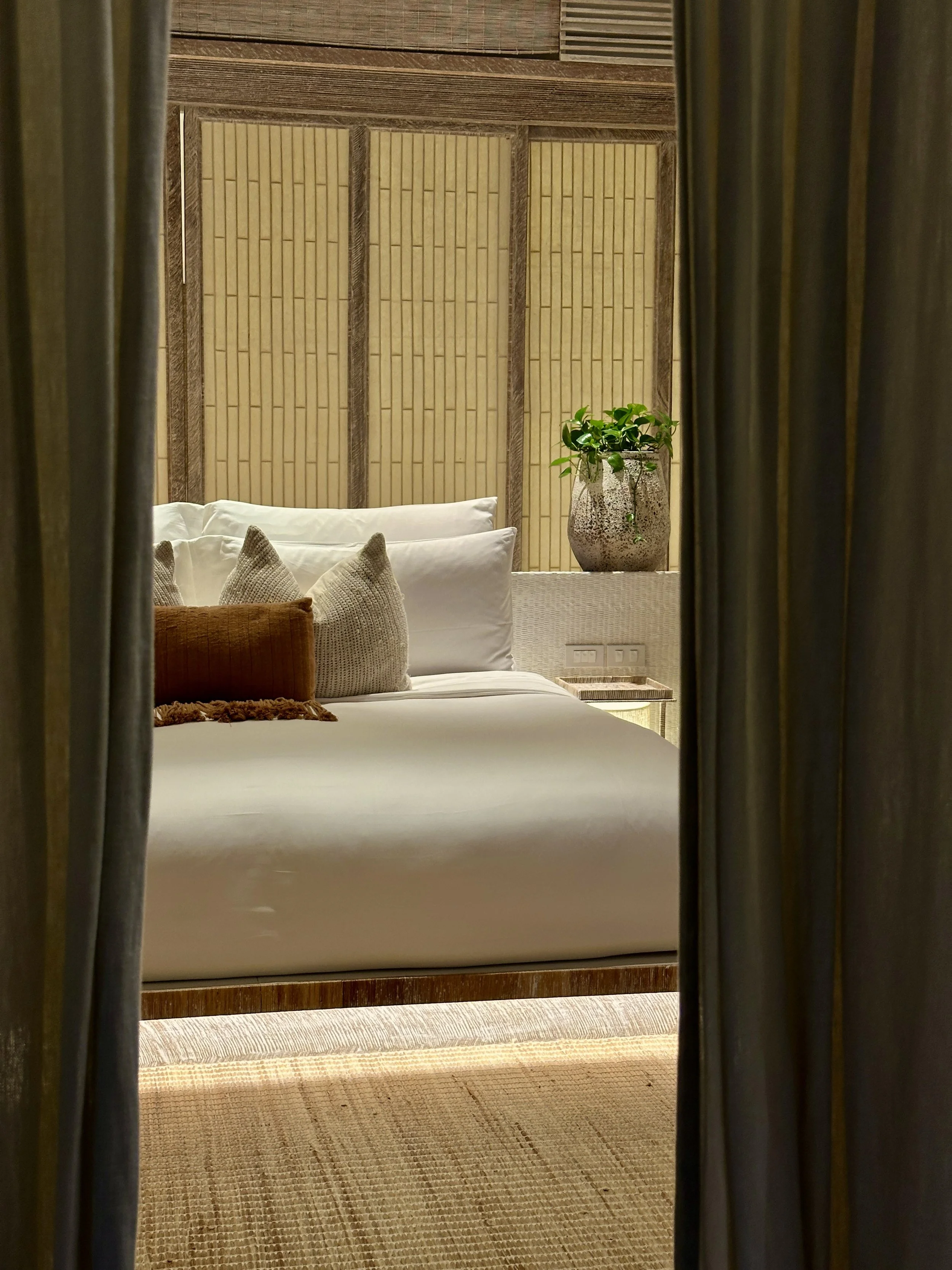 Raya Heritage: A Tranquil Artisanal Sanctuary on the Banks of the Ping River
