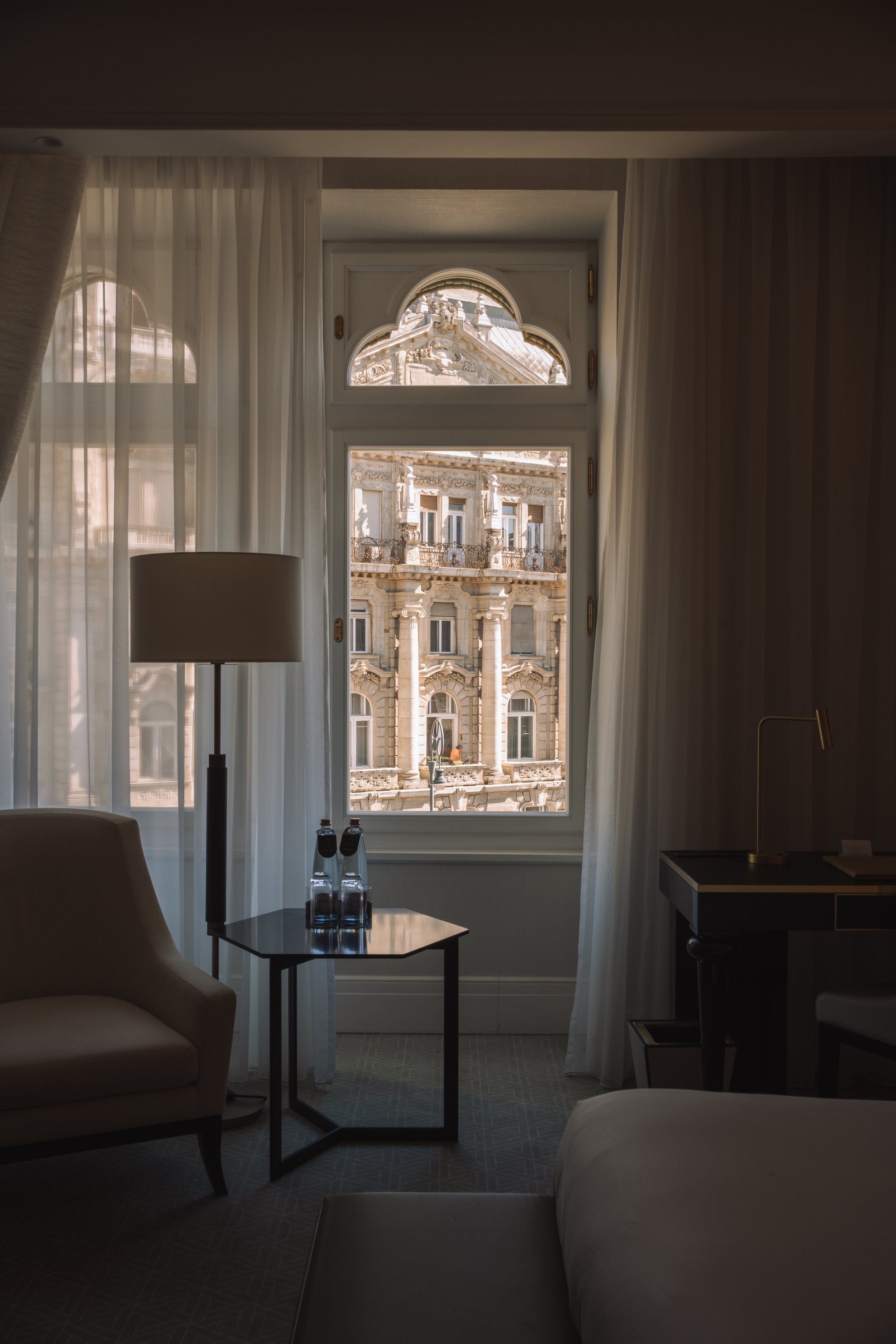 Párisi Udvar Hotel Budapest: A Masterpiece of Belle Époque Elegance and Modern Luxury