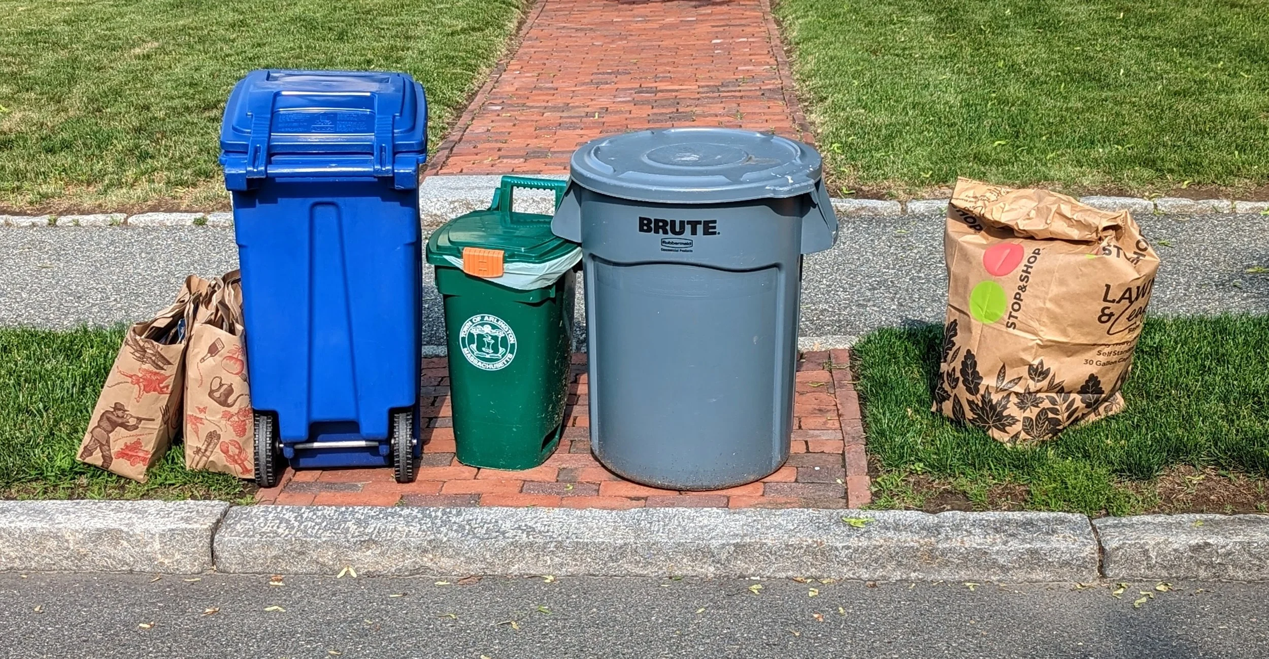 Trash_day_-_Arlington,_MA.jpg
