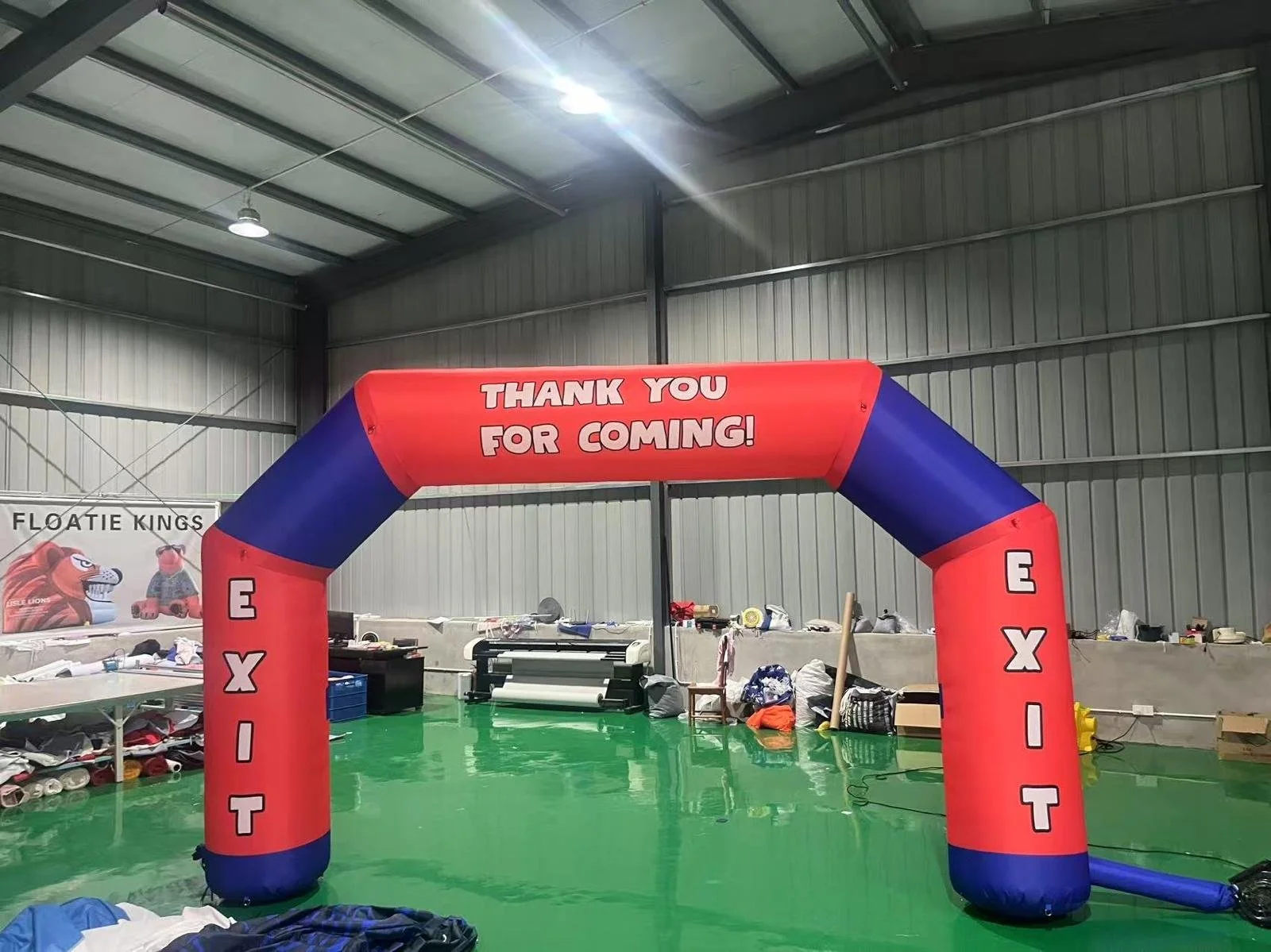 Custom Inflatable Arch Signage in Ottawa – Event Entrance & Exit Display

The Vinyl Edge produced this custom inflatable arch signage in Ottawa, designed to create a bold and welcoming entrance and exit feature for events, promotions, and special act