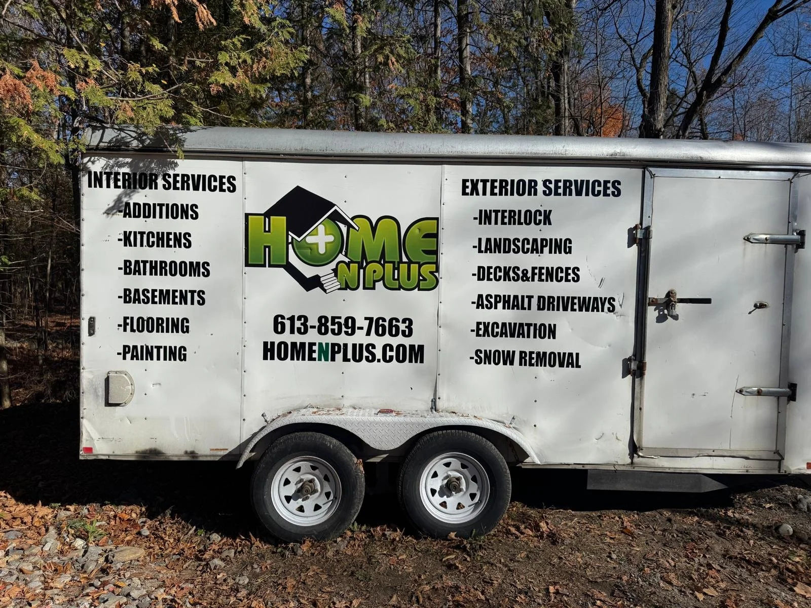 Truck Branding & Fleet Graphics in Ottawa – Home n Plus Vehicle Wrap

The Vinyl Edge designed and installed custom truck branding and fleet graphics for Home n Plus in Ottawa, turning everyday service vehicles into powerful mobile advertising tools.
