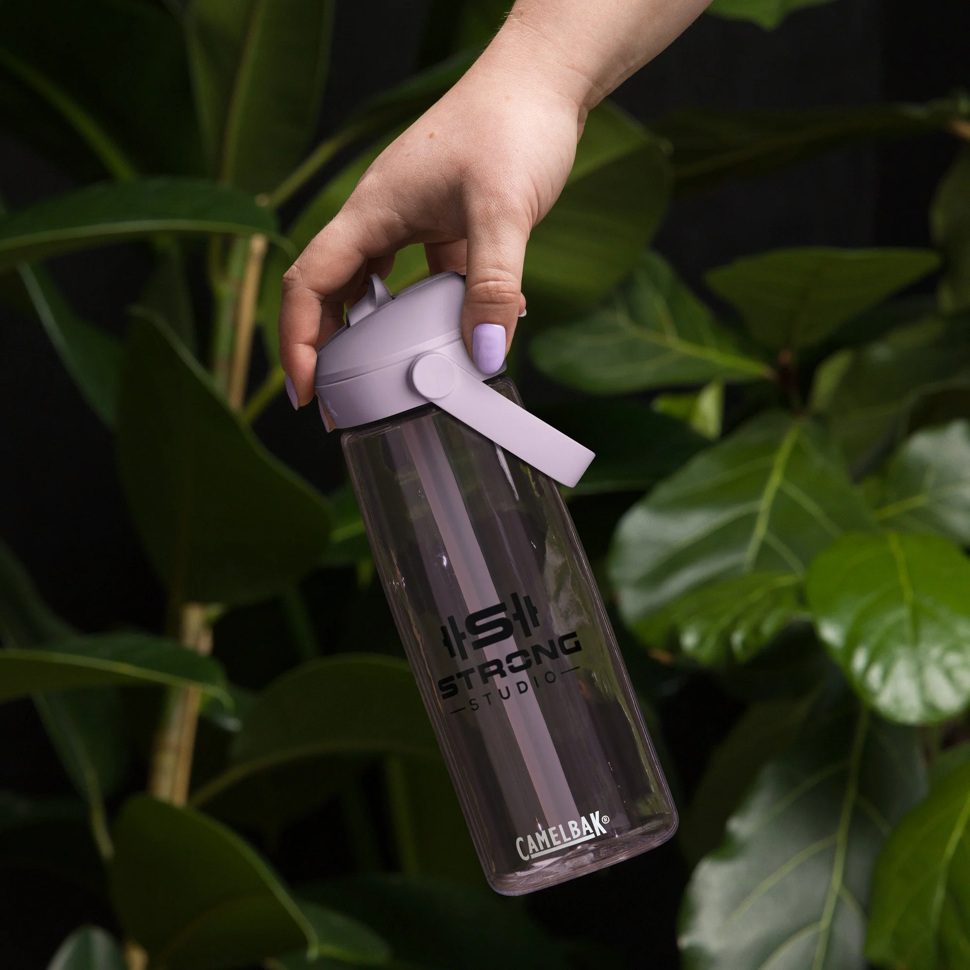 flip-straw-water-bottle-purple-sky-front-688f595df2a7e.jpg