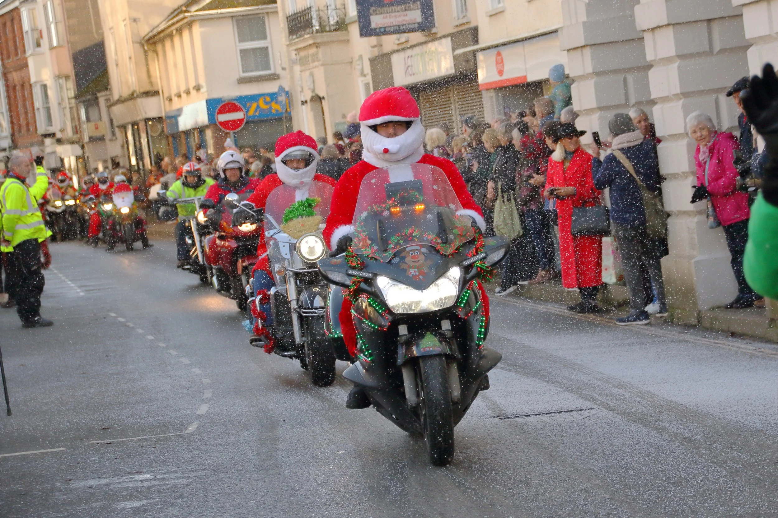 Santas on Bikes South Molton by Karolina Andreasova