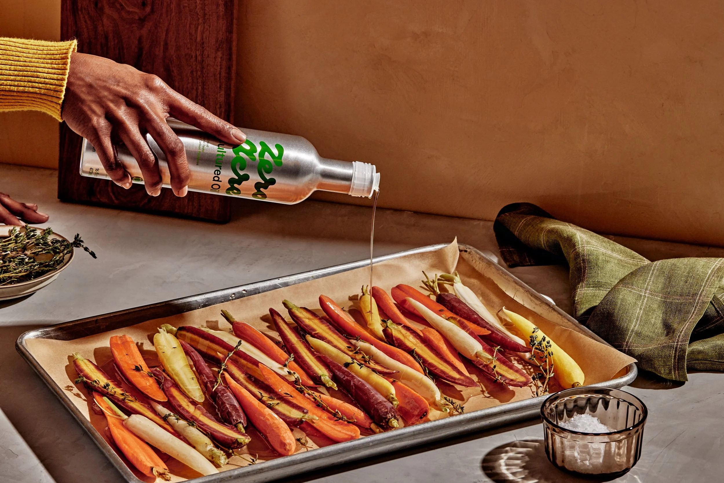 12_Hand_Drizzling_Carrots_0036 (2).jpg