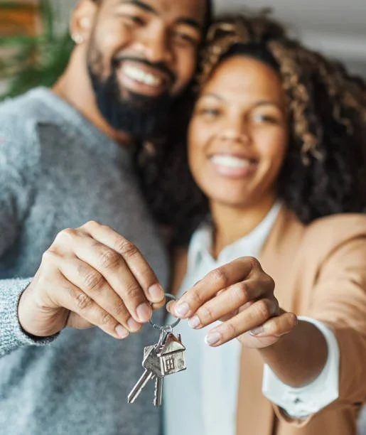 Volunteer to Help Lower-Income Families Become Homeowners