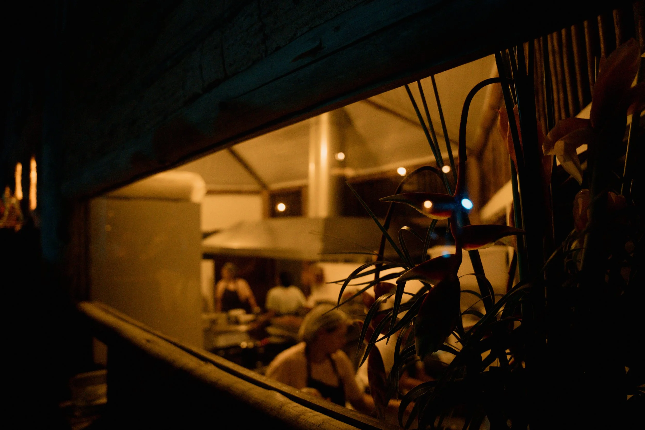 OF2024 DOM20 LUAU UXUA JOTA PE - THEO BUENO_-2.jpg