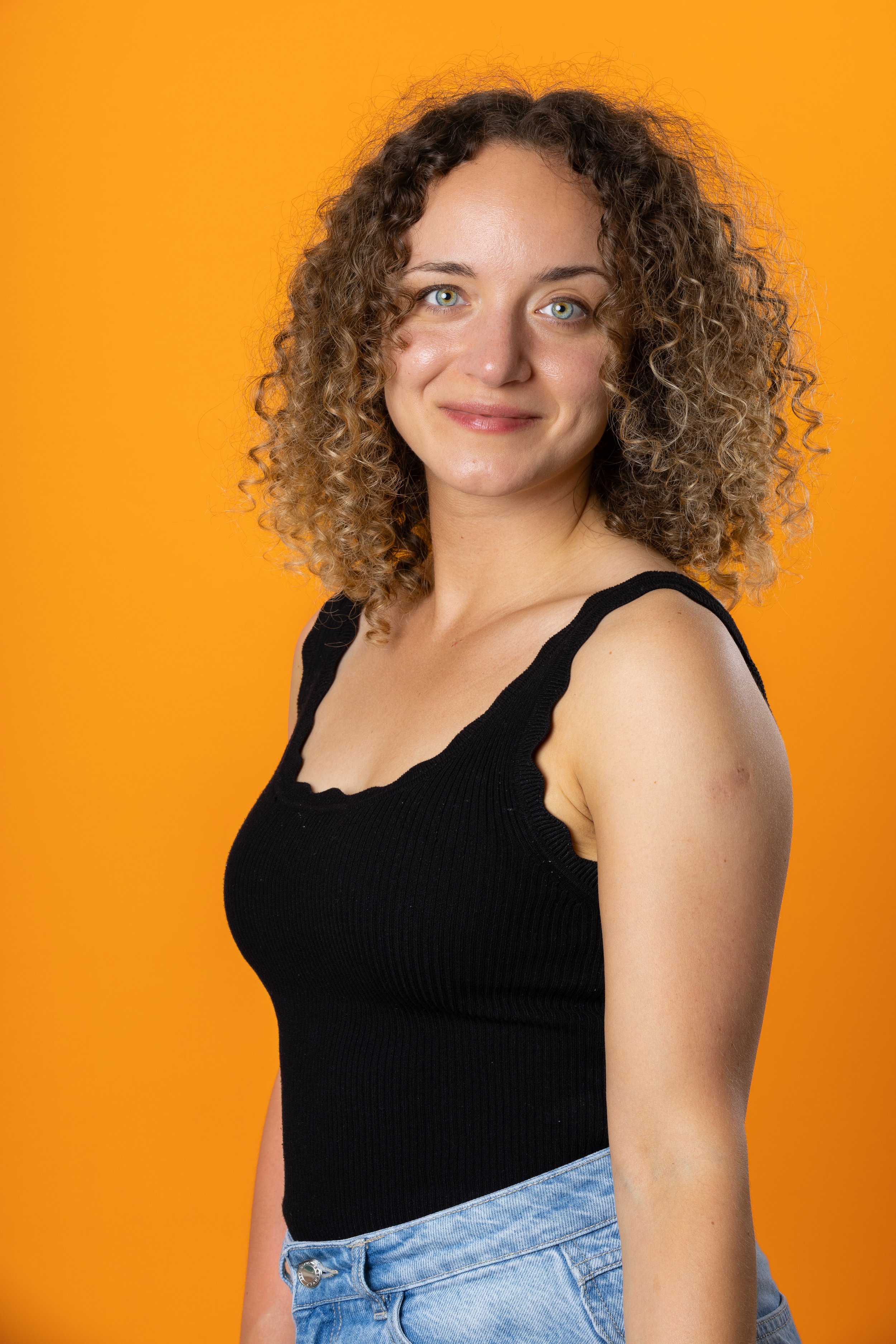 Vibrant woman headshot from an hour long photoshoot in Brighton by the sea