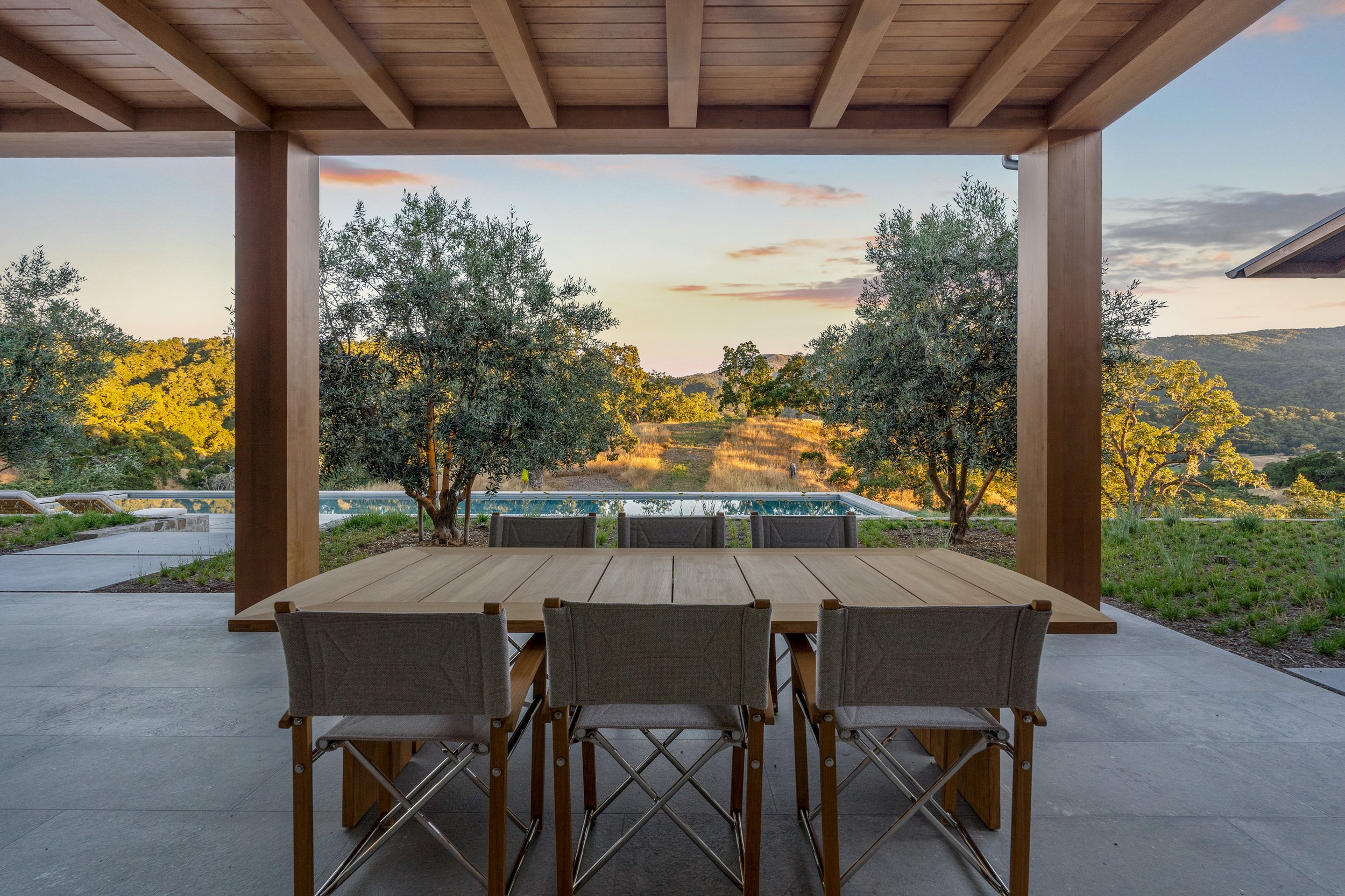 H_Loggia_Dining_166 Forte - 058.jpg