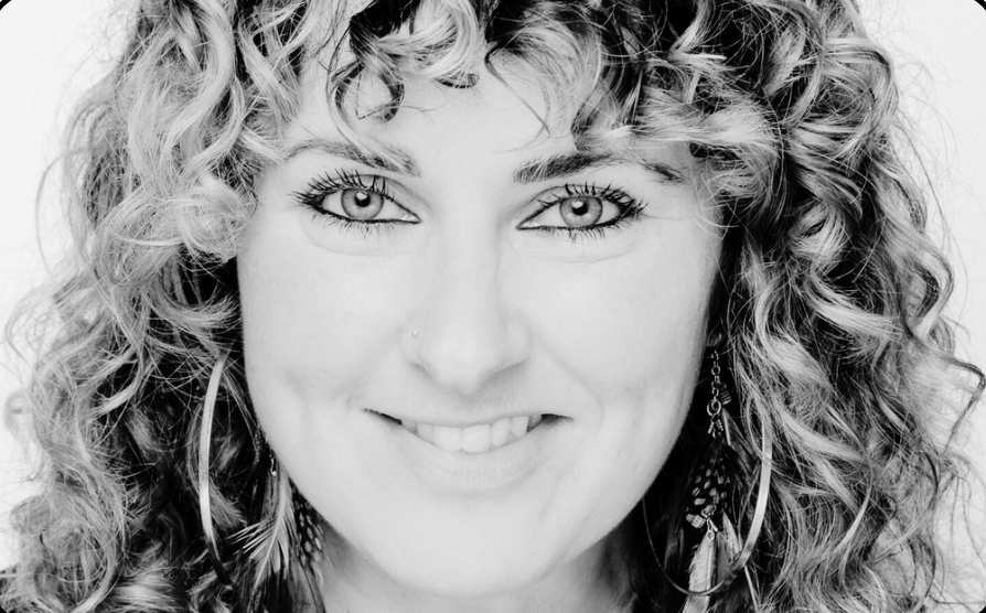 Toni Finnimore-2.png