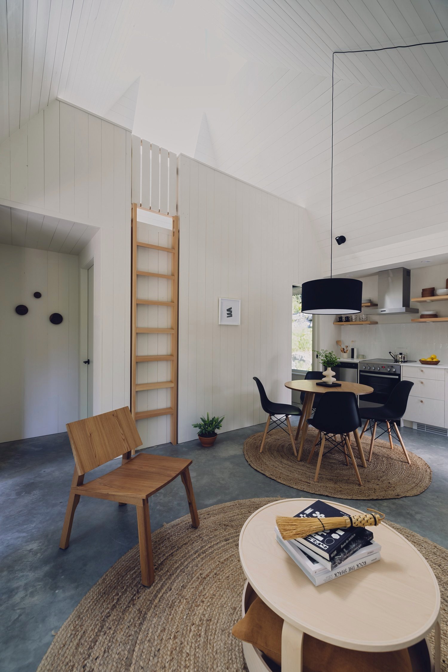 Tsuga_02_living_dining_and_kitchen.jpg