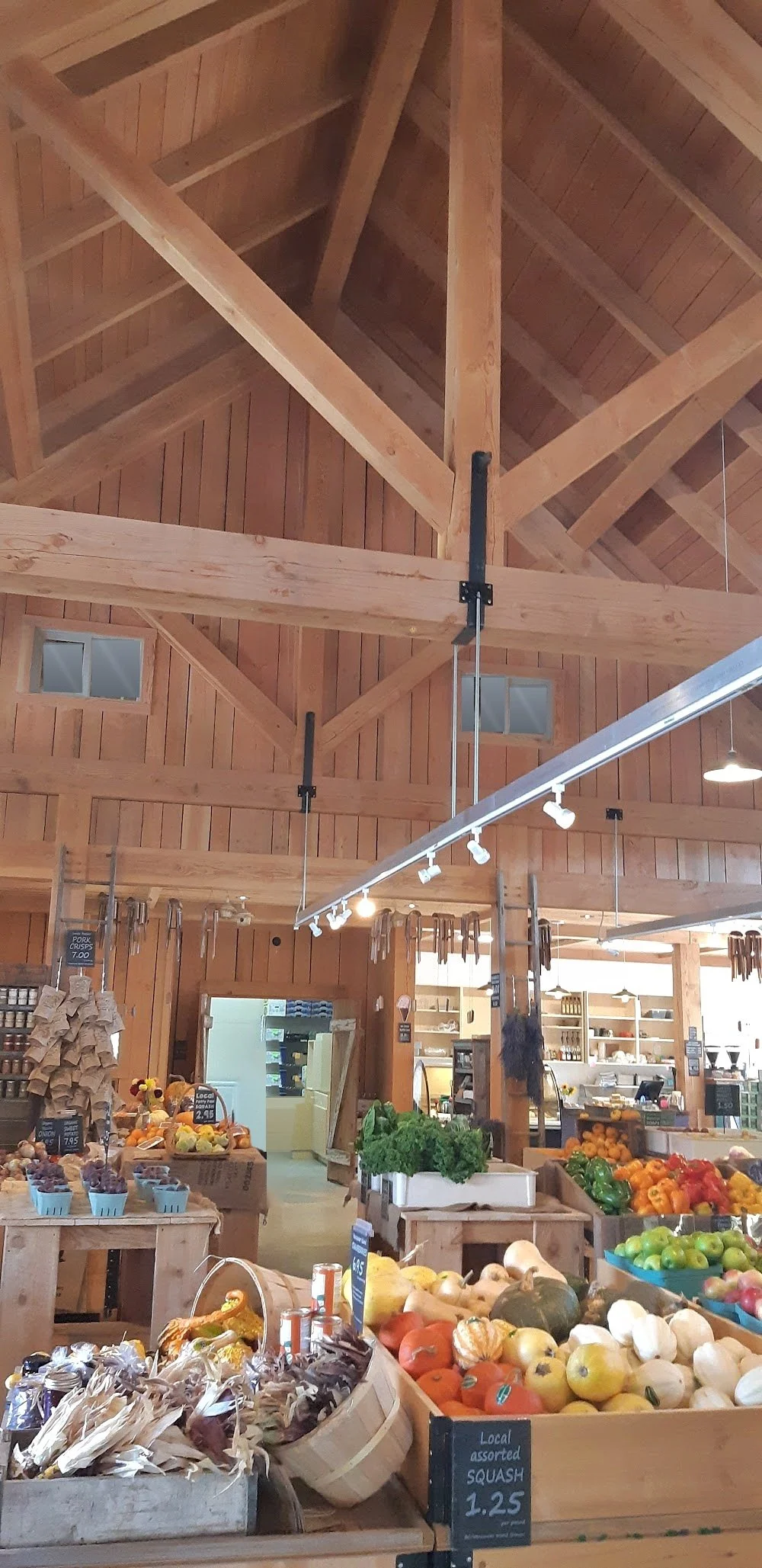Market_interior_cleaned.jpg