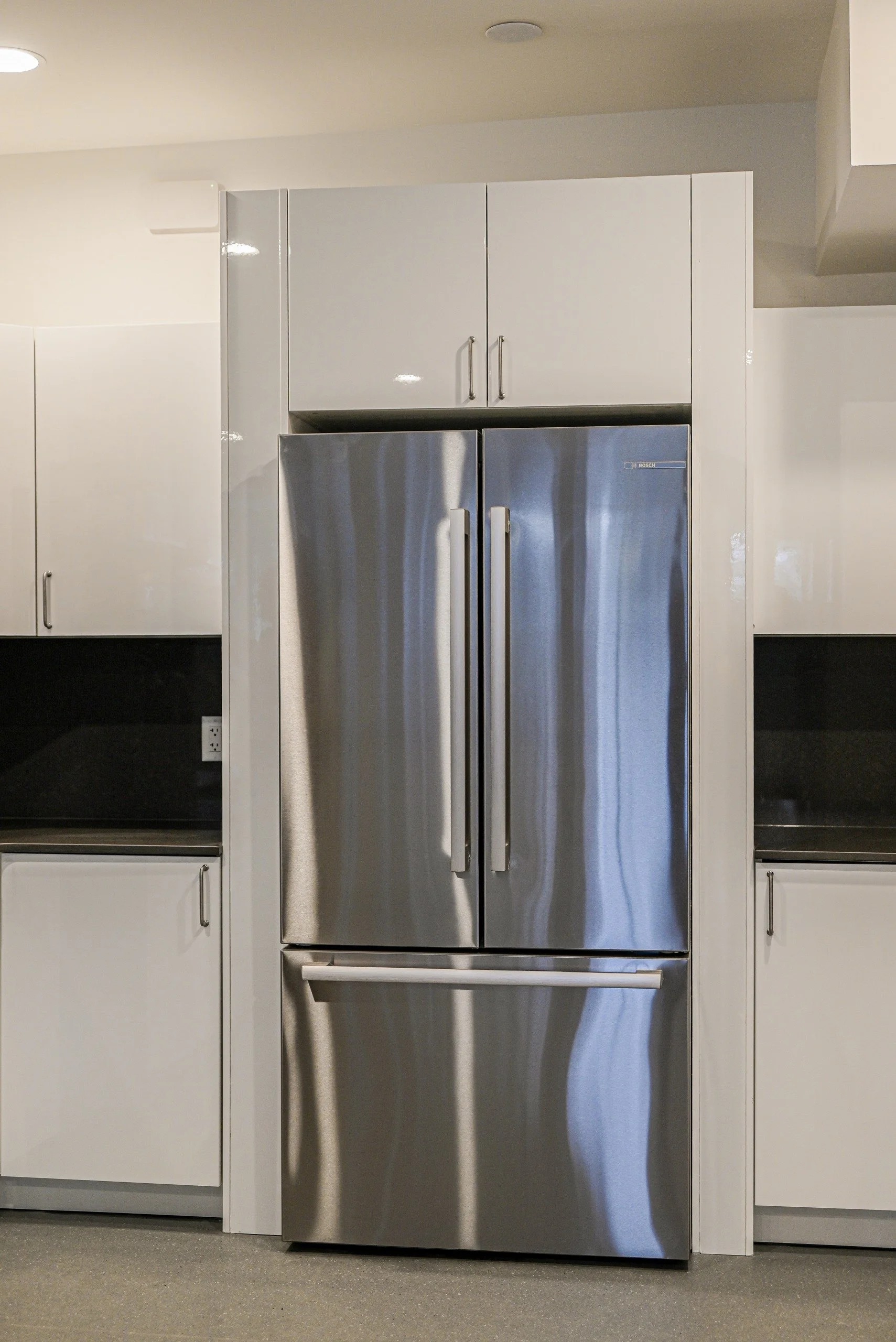 Sacred_Cradle_House_19_fridge.jpg