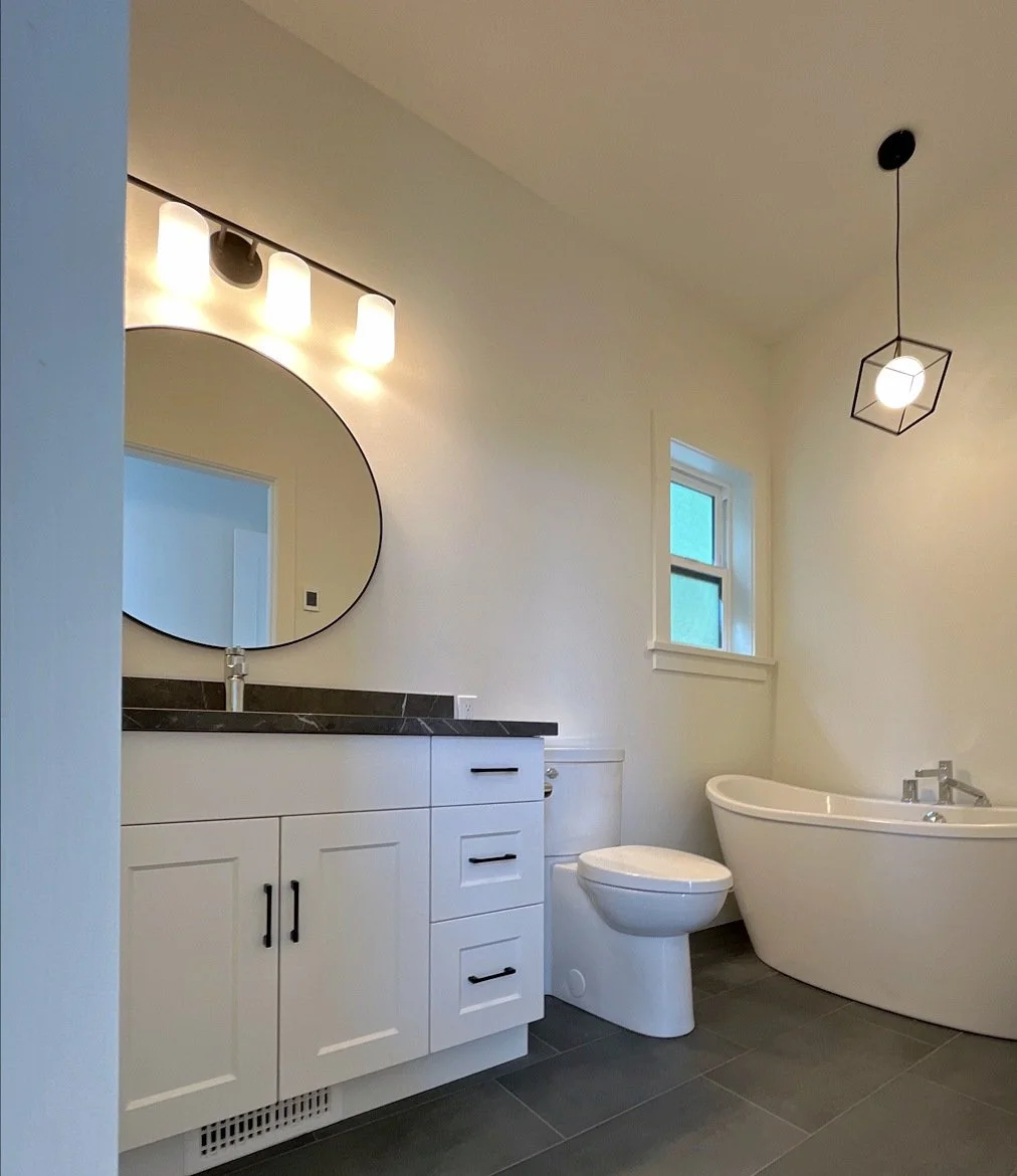 BW_08_ensuite.jpg