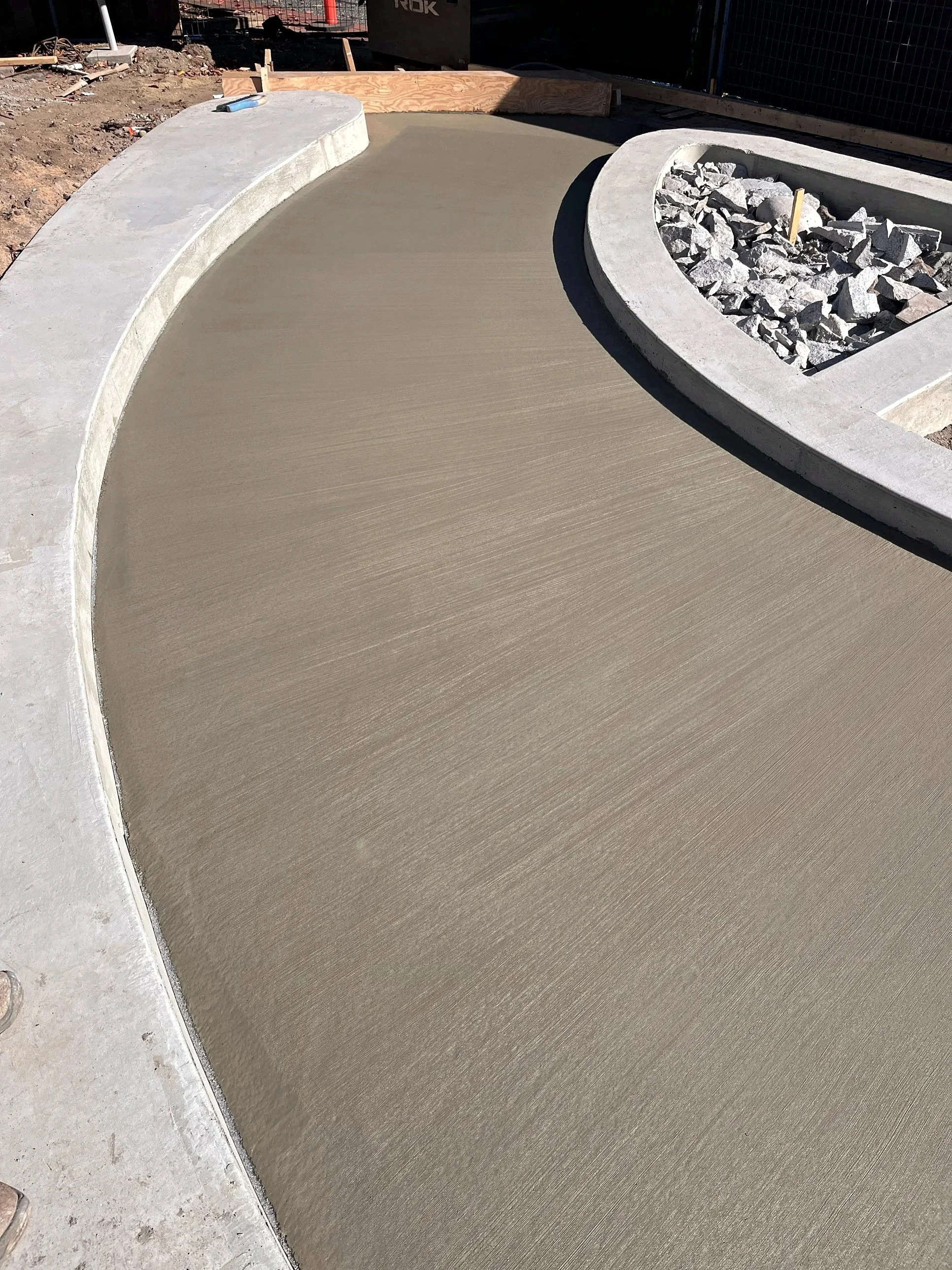 McGregor_02_broom_finish_curves.jpg