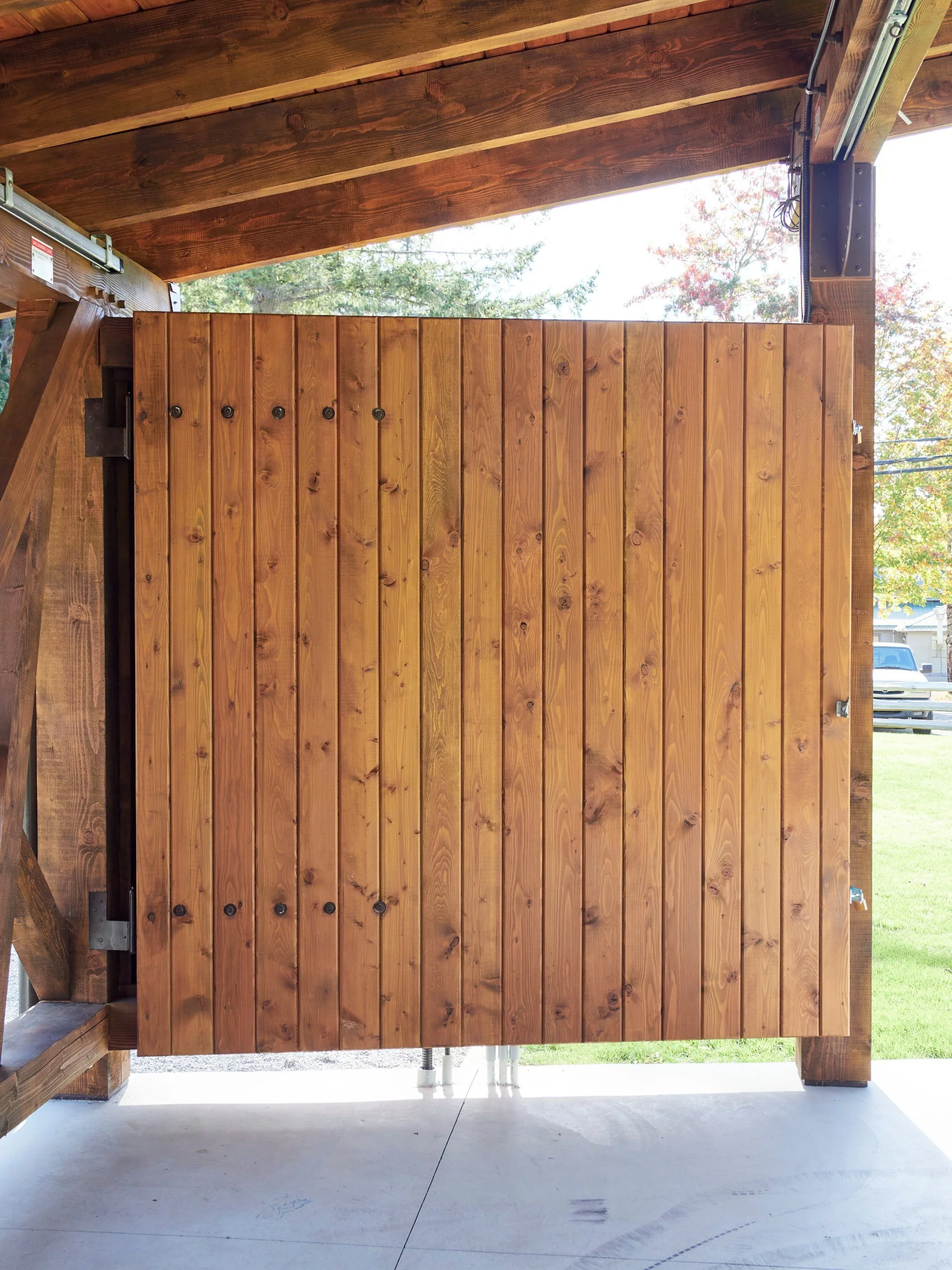 Cobble_Hill_Community_Stage_08_stage_door_panel.jpg