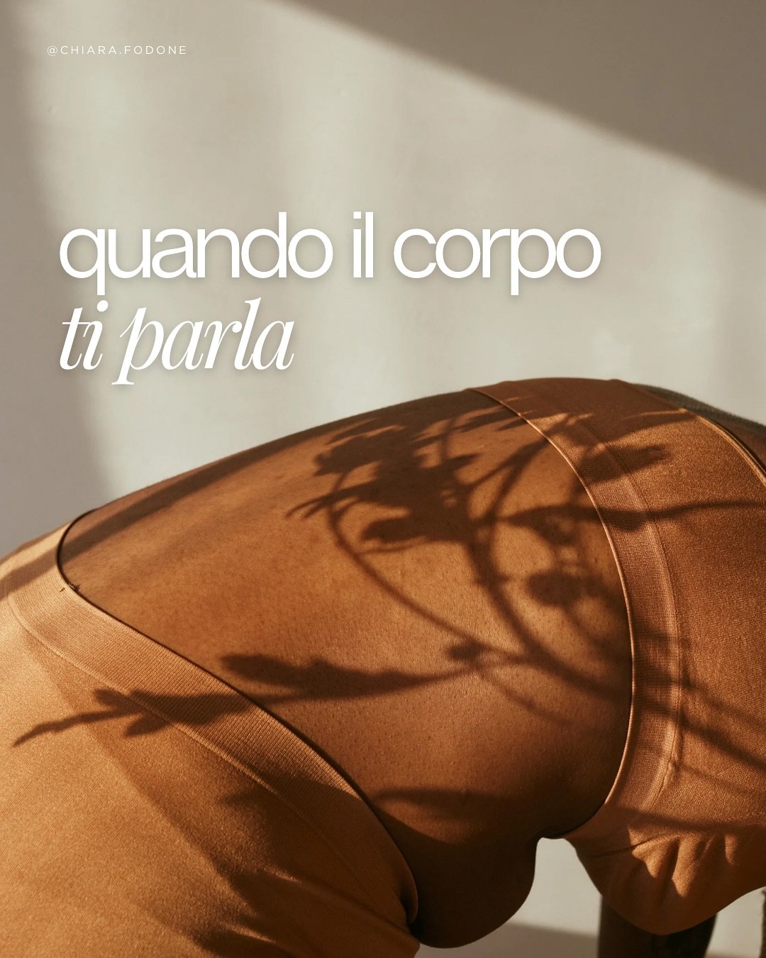Nell&rsquo;era dell&rsquo;iperconnessione, quanto sei in contatto con il tuo corpo?

Rallenta, ascolta.
Fermati, respira.

Non trattenere, libera. Non ignorare, accogli.
Senza giudizio, semplice e pura consapevolezza.

Cosa ti sta dicendo?
Sii presen