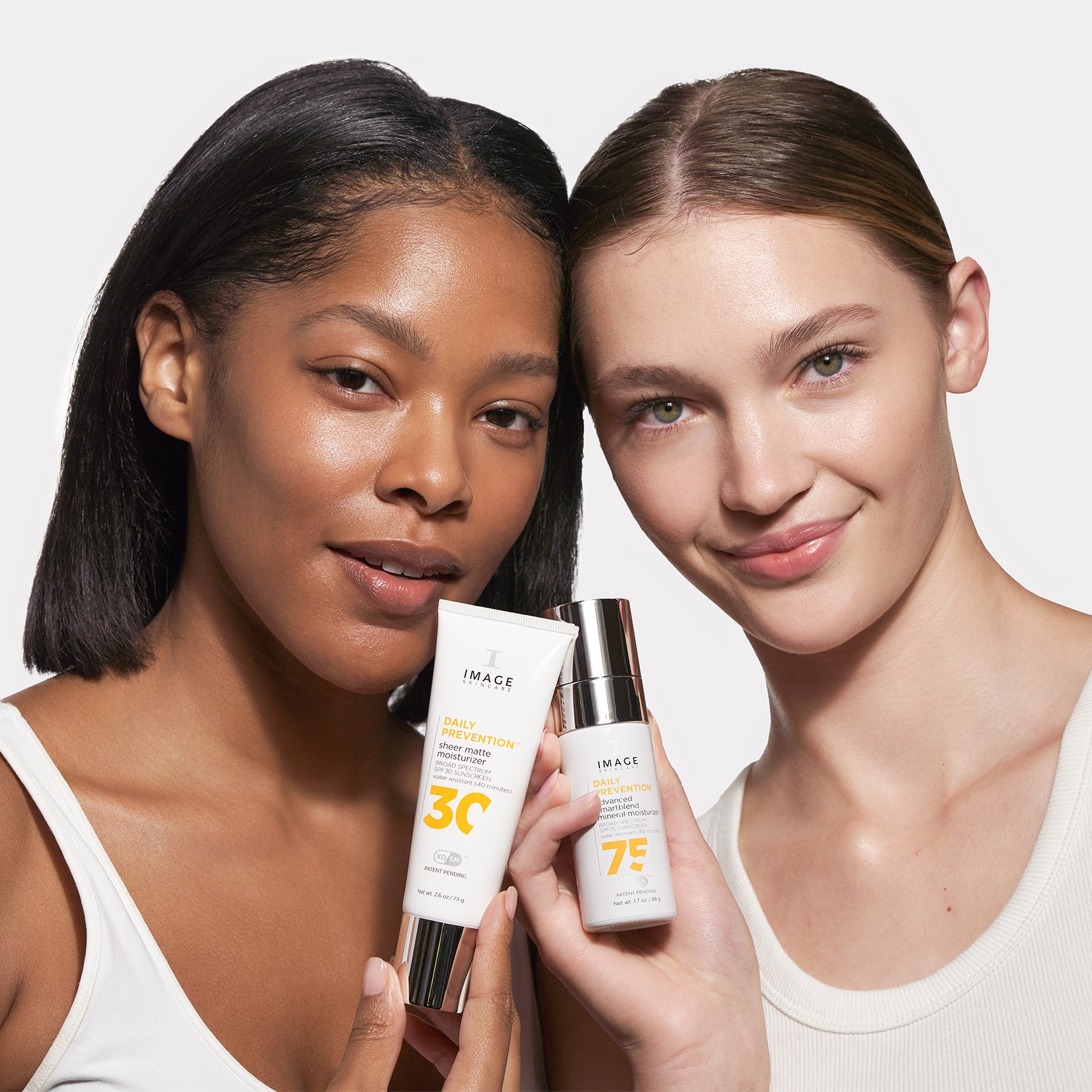 DAILY_PREVENTION_advanced_smartblend_mineral_moisturizer_SPF_75_PDP_R04a.jpg