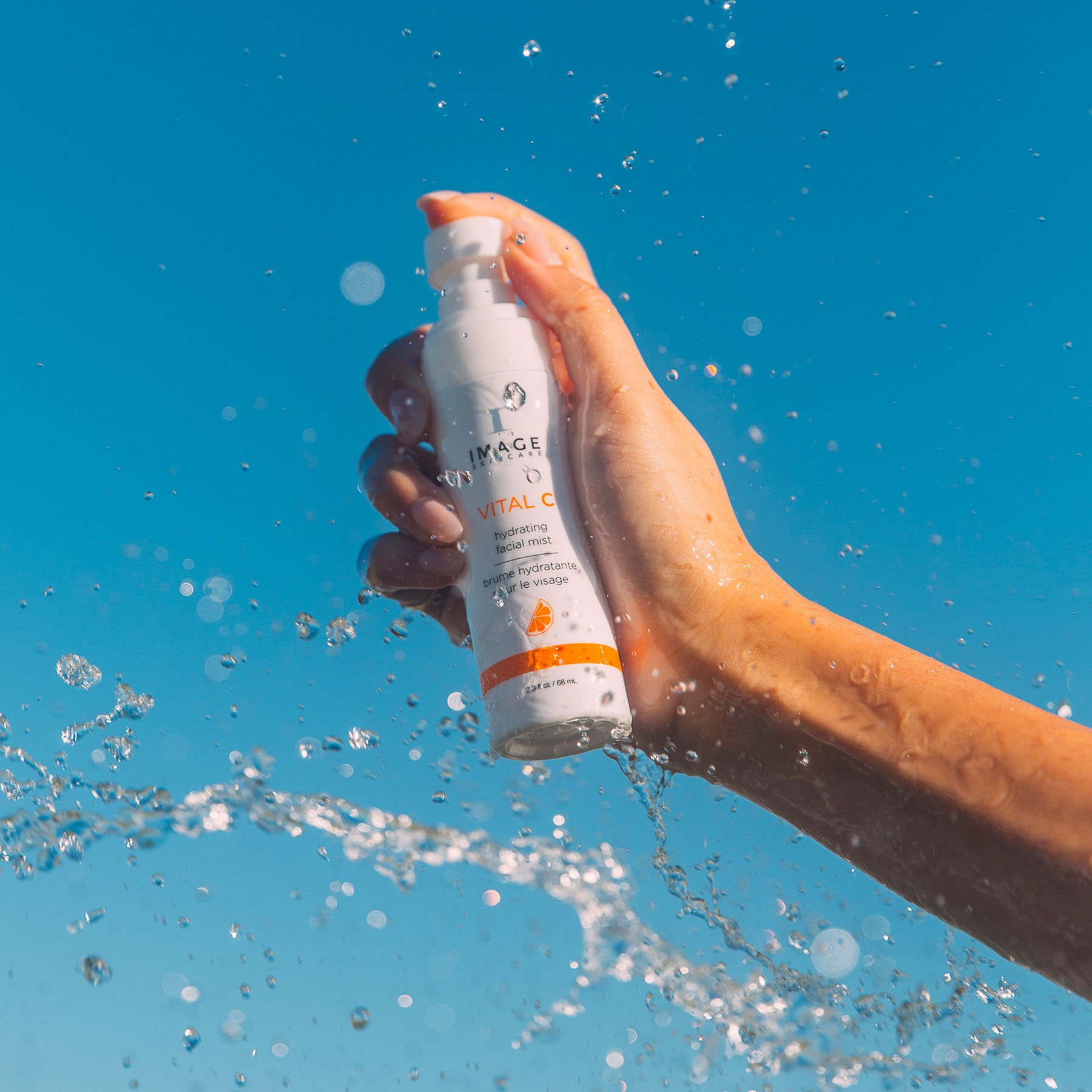 VITAL_C_hydrating_facial_mist_PDP_R04.jpg