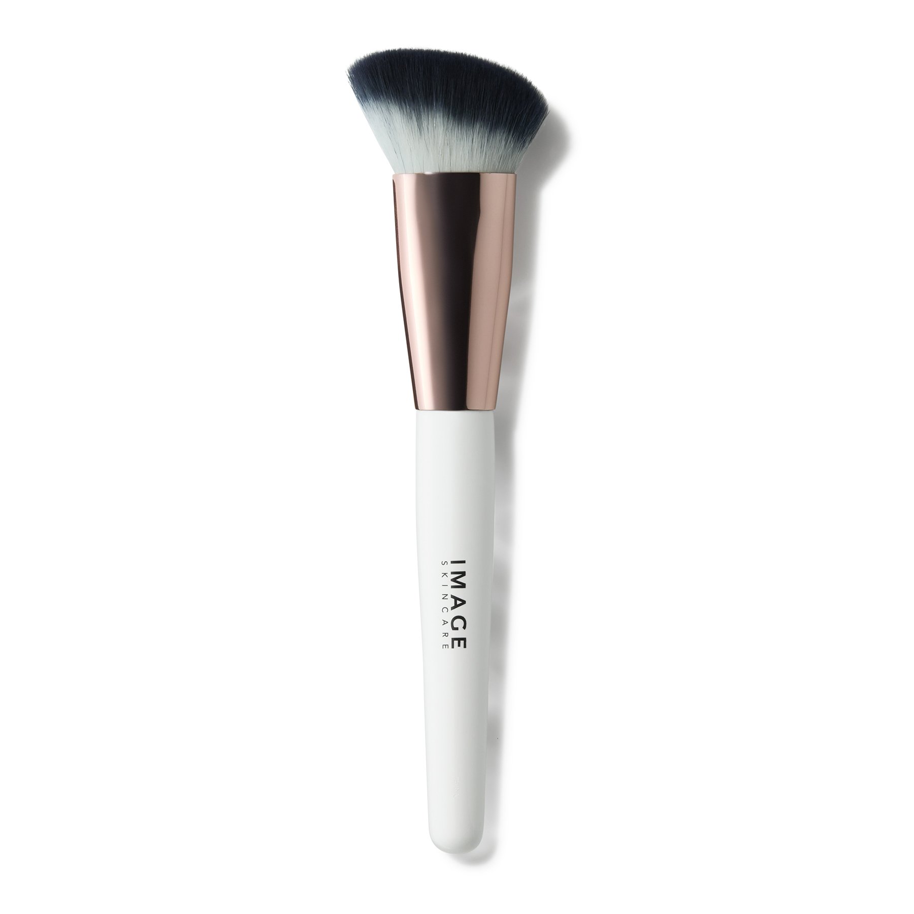 I_BEAUTY_flawless_foundation_brush_PDP_R01a.jpg