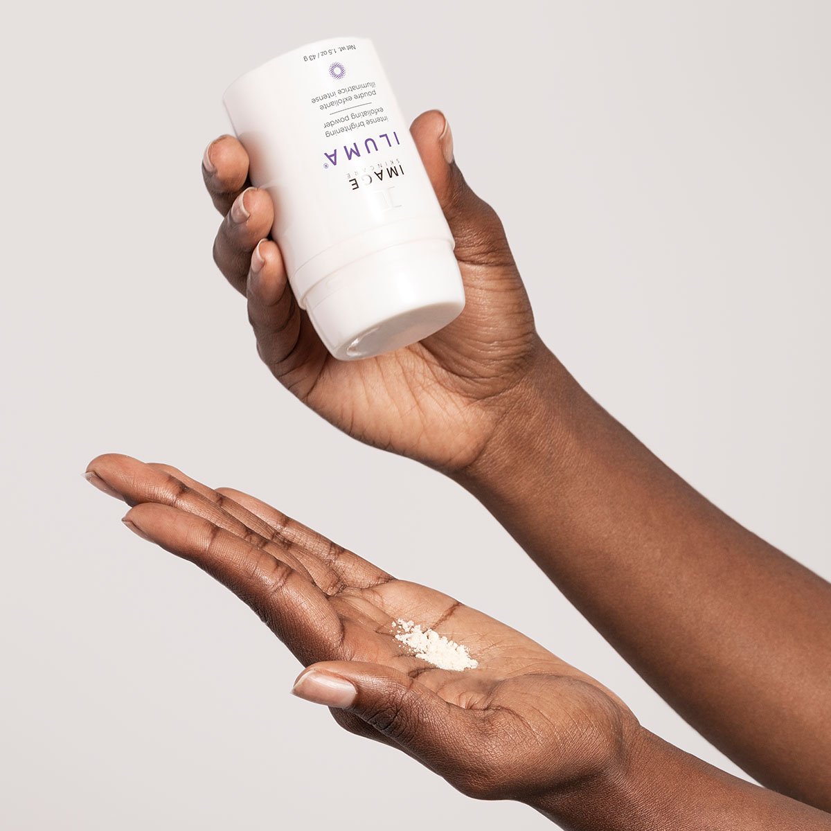 ILUMA_intense_brightening_exfoliating_powder_PDP_R04.jpg