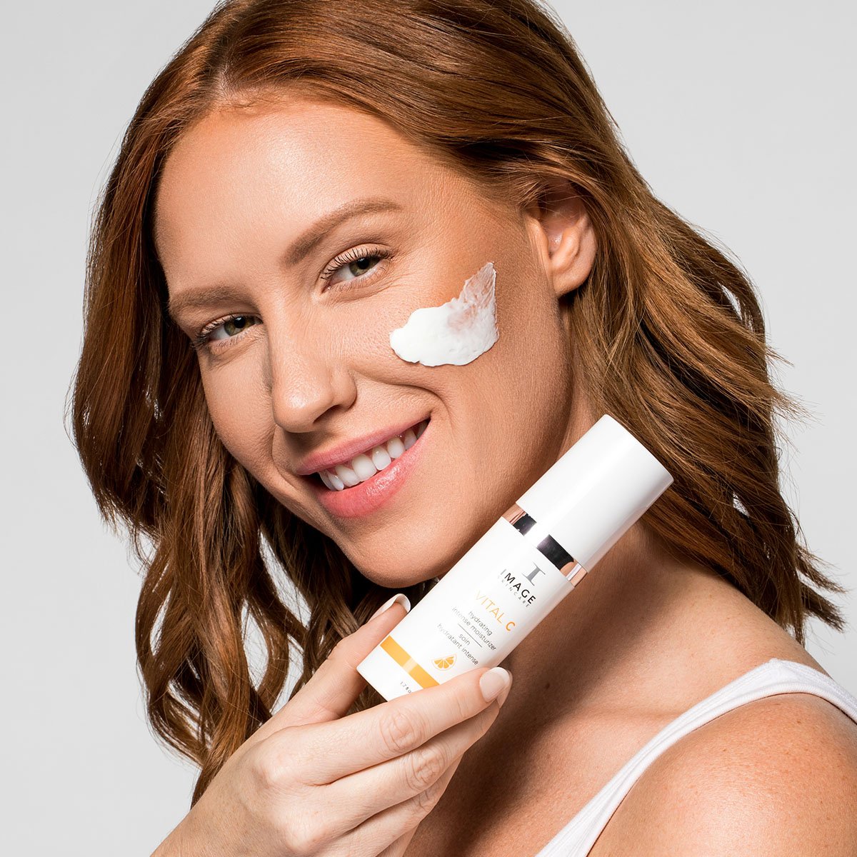 VITAL_C_hydrating_intense_moisturizer_PDP_R05.jpg