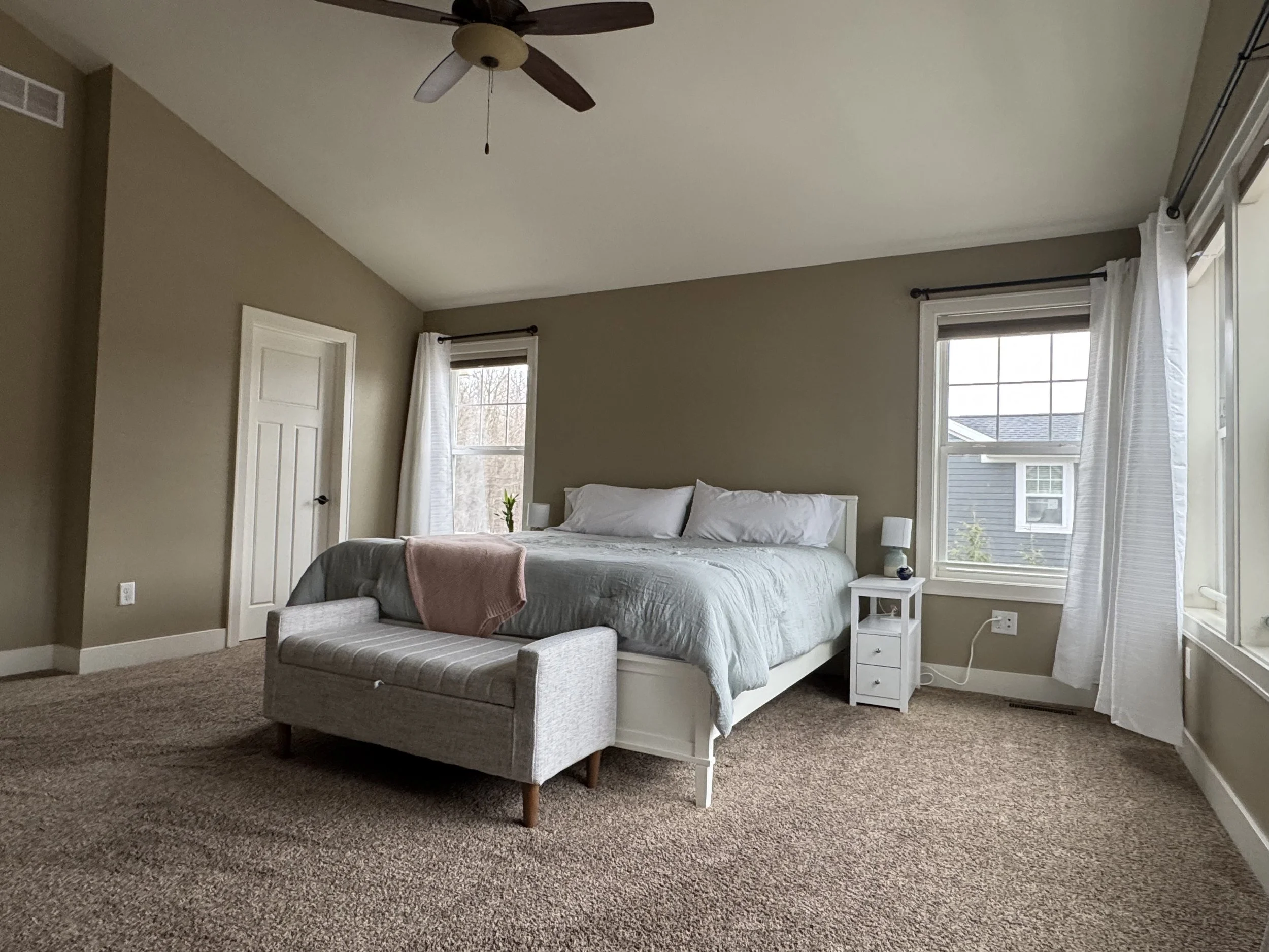 Master bedroom 4.jpeg