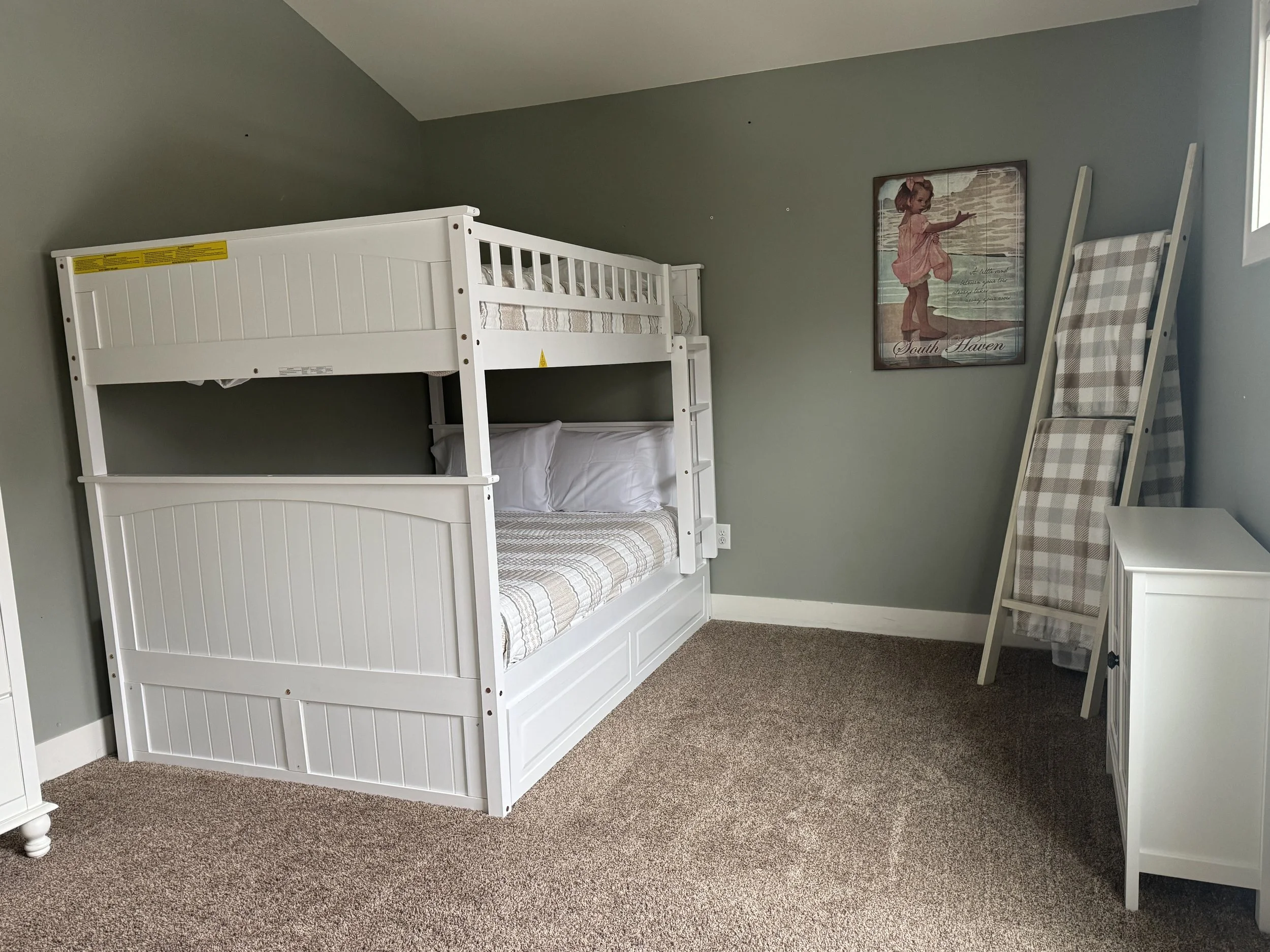 Bunkbed room 3.jpeg