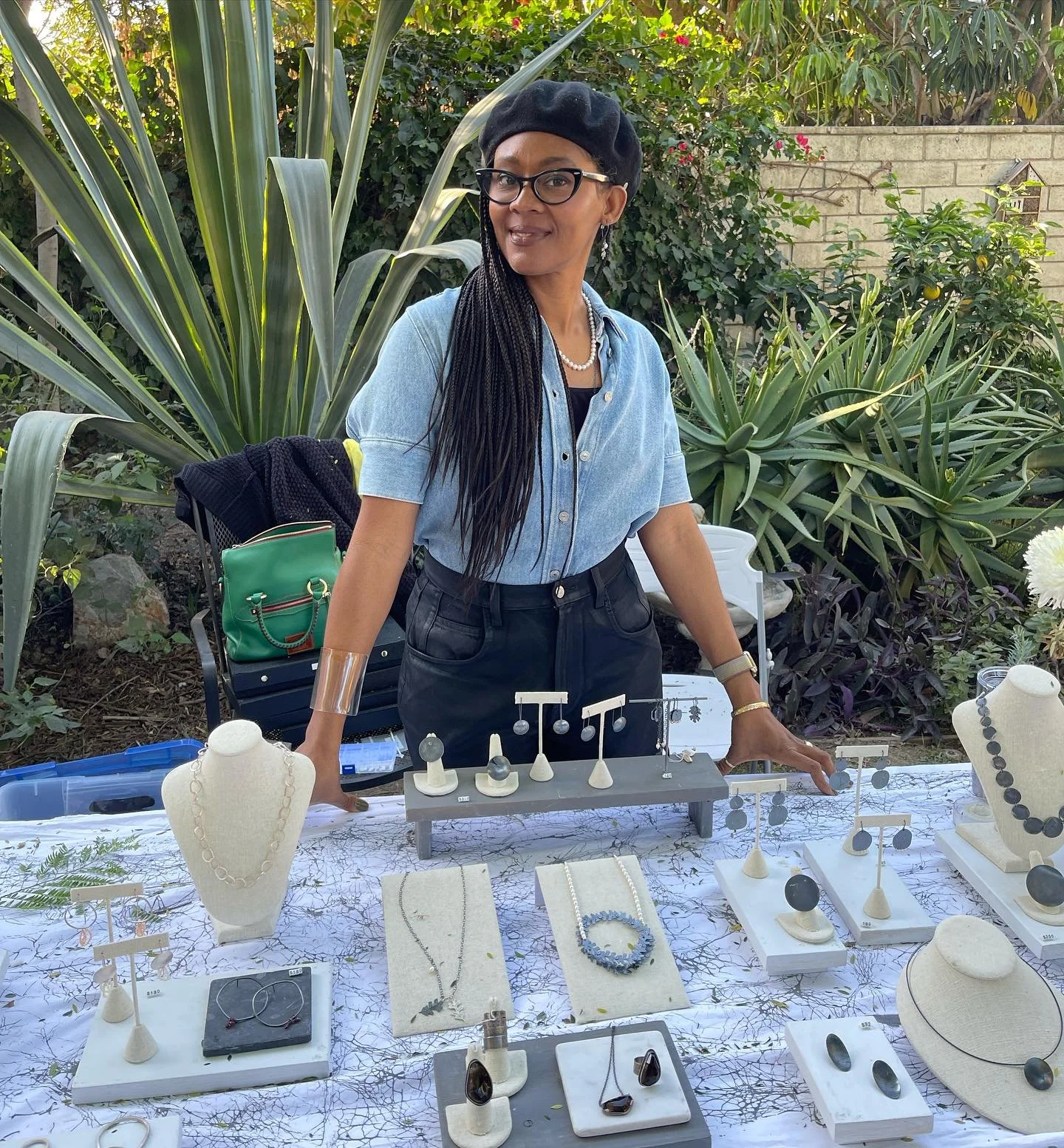 I had such a lovely time @jivitajewelry  Studio Garden Event this past Saturday.  It was a treat showing my new work, seeing some familiar faces and sending some of you home with jewelry.

THANK YOU @jivitajewelry for being your amazing self and cura