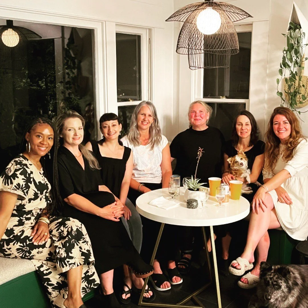 Salut from mommy-ville! 

Droping- in 'cause I wanted to share that I got together with some faces i haven't seen in a long while to wish 'bonne voyage' to @kristin.beeler as she will be journeying to scotland for the next chapter of her (brilliant) 