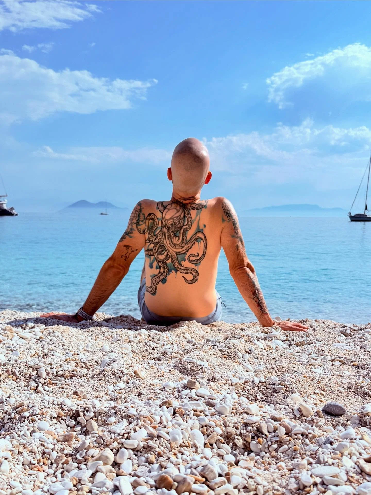&Pi;ά&mu;&epsilon; &sigma;&tau;&eta;&nu; #&Gamma;&iota;&delta;ά&kappa;&iota; / Let&rsquo;s go to #Gidaki (#Gedaki) 🏖️ &raquo; Today I ran Gidaki, the most beautiful beach in Ithaki. Otherwise only accessed by boat, it involves running past Minimata 