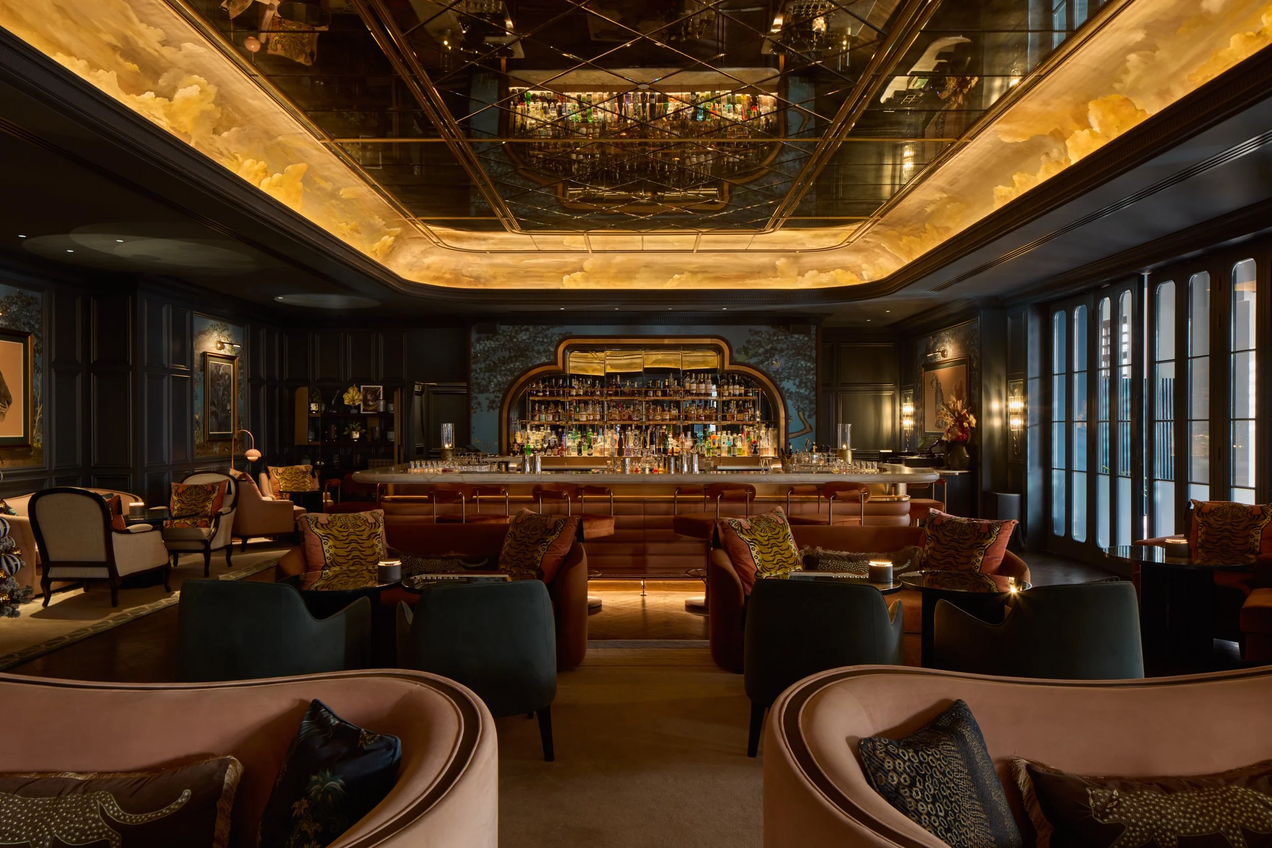 Blind Tiger: Luxury Bar at Jumeirah Al Naseem, Dubai