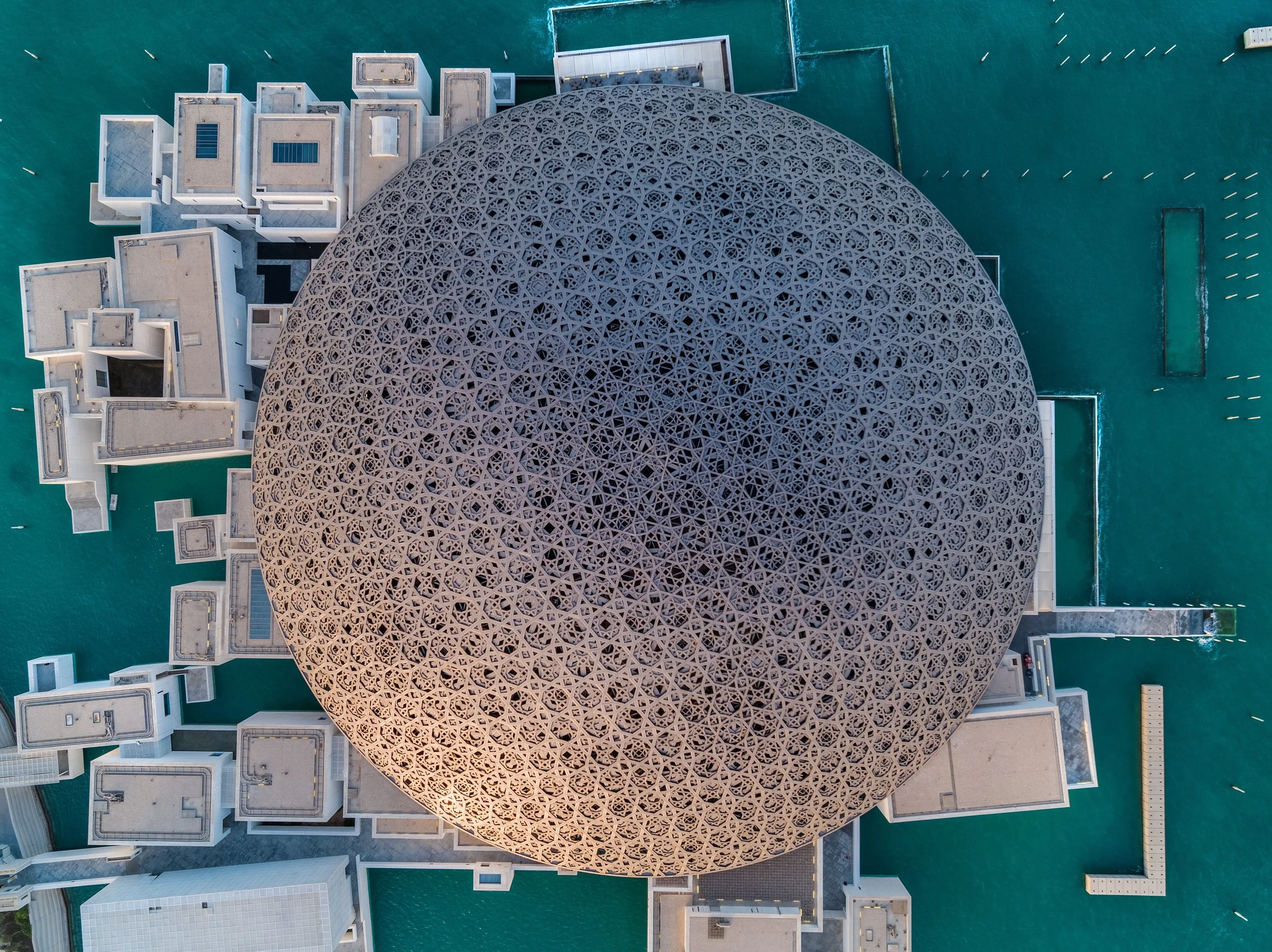 louvre-abu-dhabi-architecture-jean-nouvel-7.jpg
