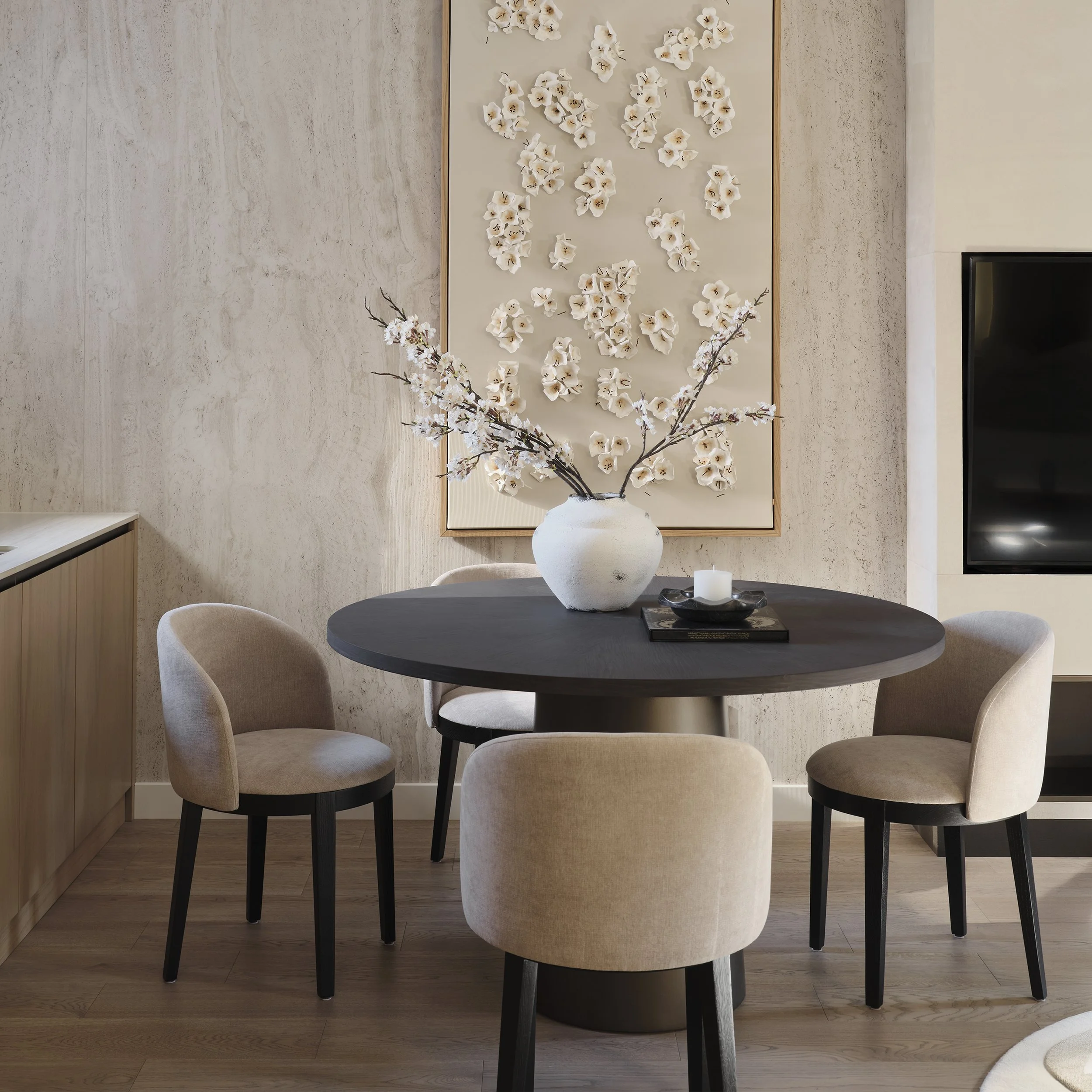 lumi-interiors-uae-interior-design-martyn-white-uae-11.jpg