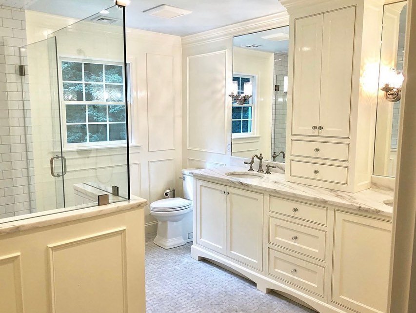 Before &amp; After of our Summerhill primary ensuite #MVDC #interiordesign #ensuitedesign #millwork #marble
