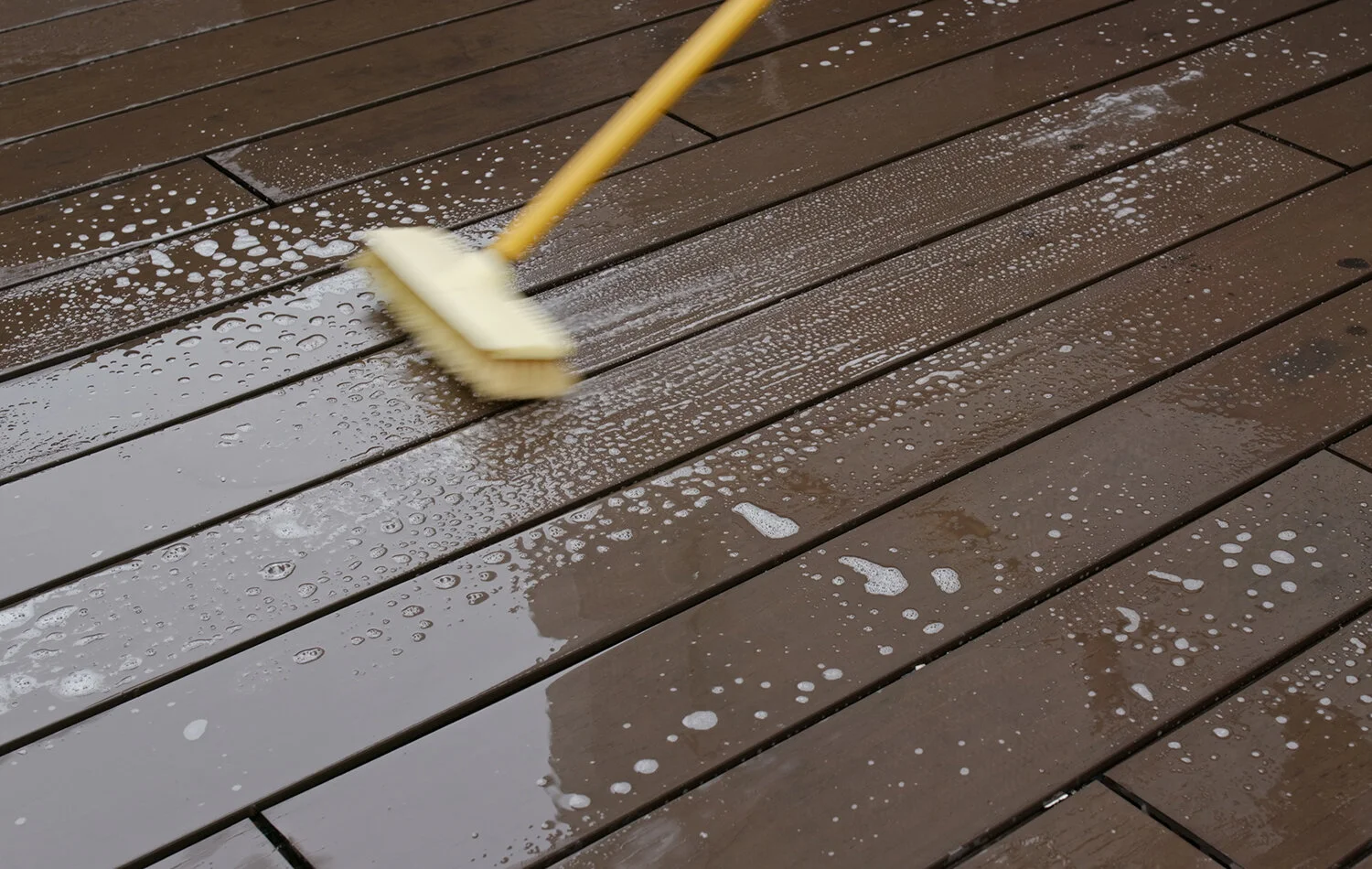 Washing deck.jpg