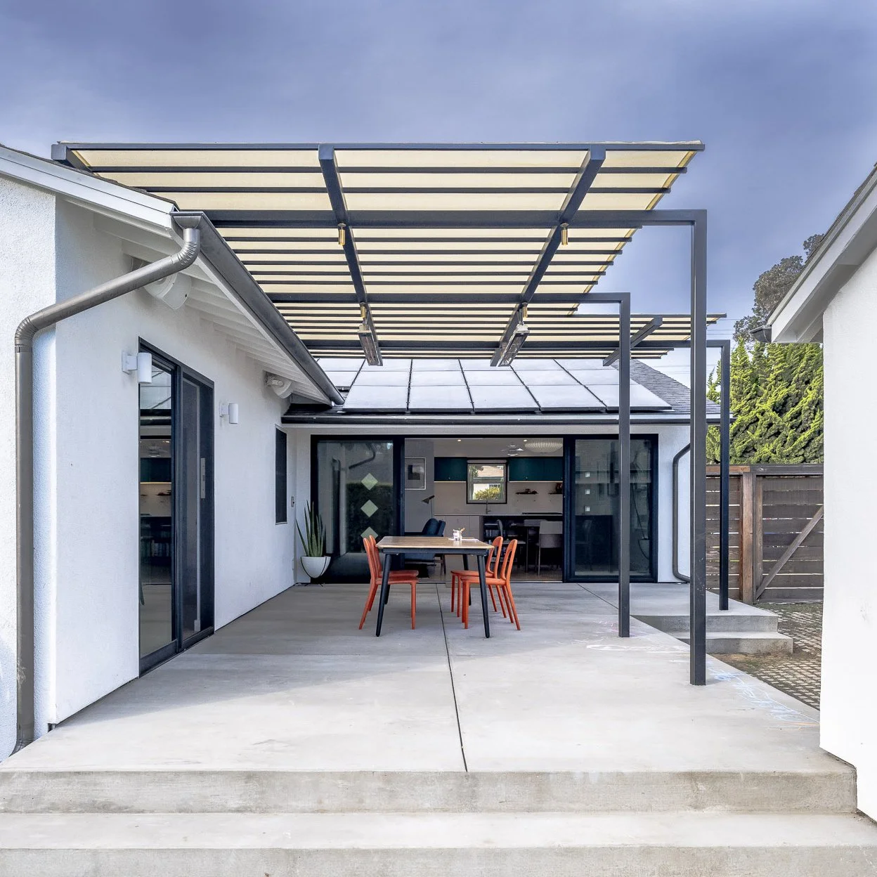 Midtown-Midcentury_Patio-4_square.jpg