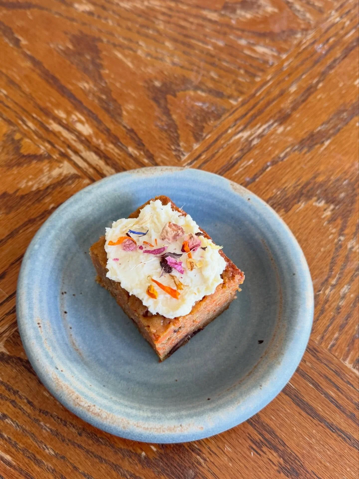 @alisoneroman cold carrot cake in my favorite blue bowl #pottery #ceramics #baking