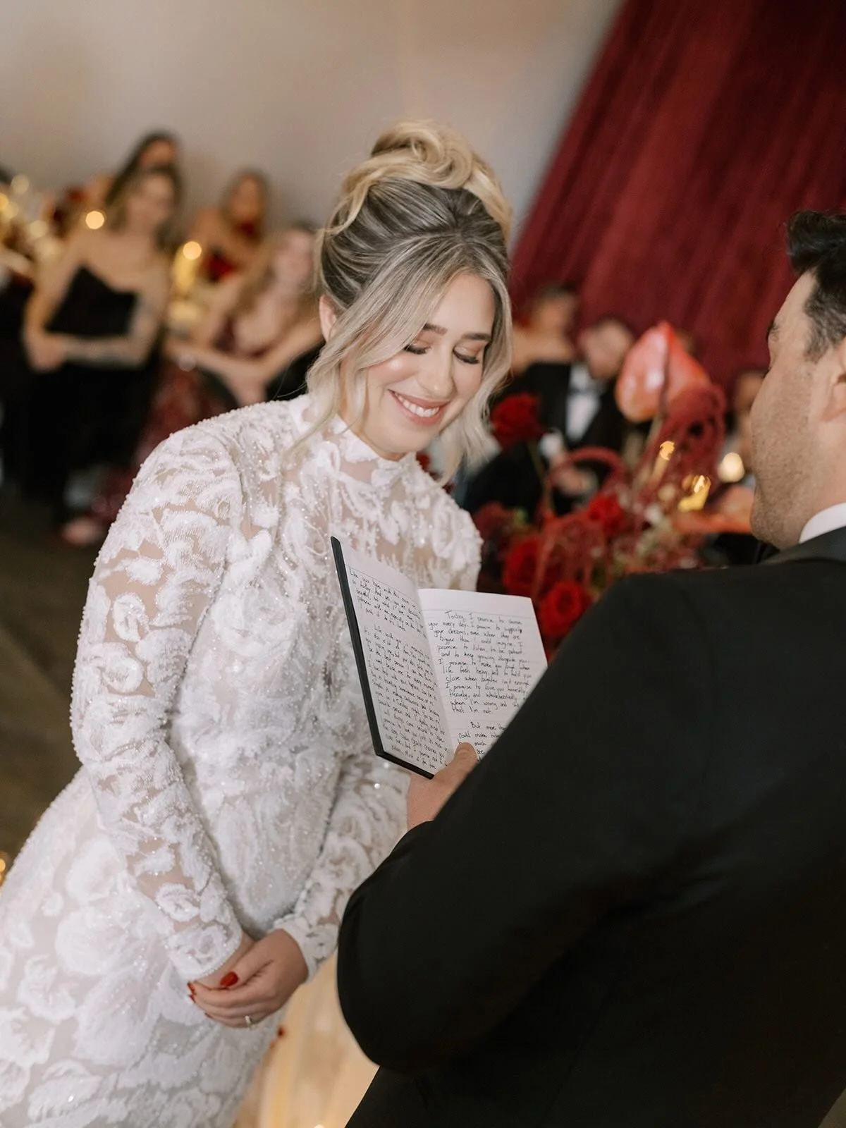 The best way to spend New Years Eve is at a wedding✨️🍾⁠
.⁠
.⁠
.⁠
@tara.jennifer @petalforyourthoughts @lastmodernevents @velvetdesigndecor @specialeventrentals 
.
#edmontonweddingphotographer #redwedding