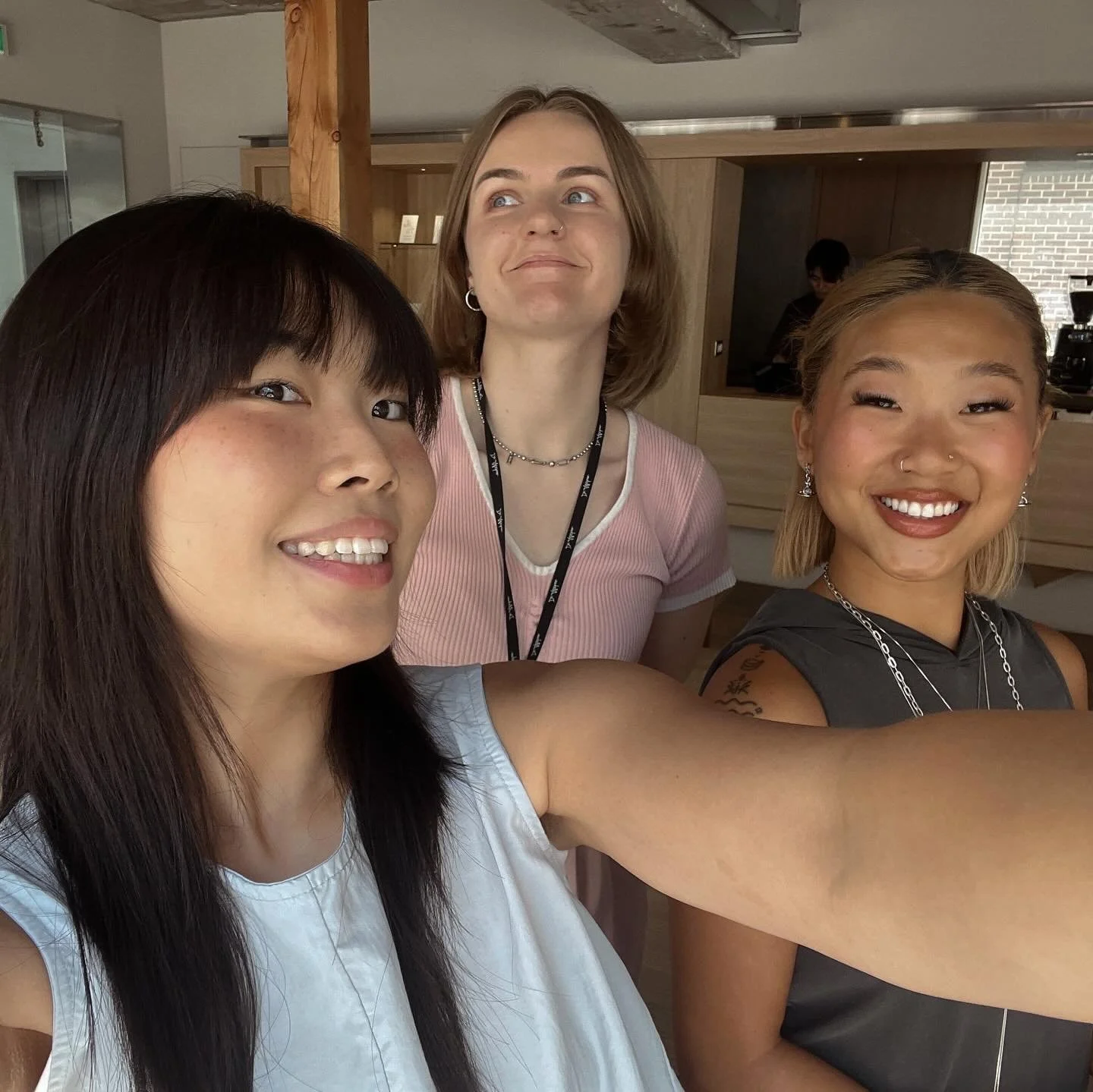 Thank you to the wonderful @dr.altheaglobal Partnerships Team for hosting an incredible lunch w/ our @e111esuh while she&rsquo;s in Seoul! ✨🫶🏻🤍