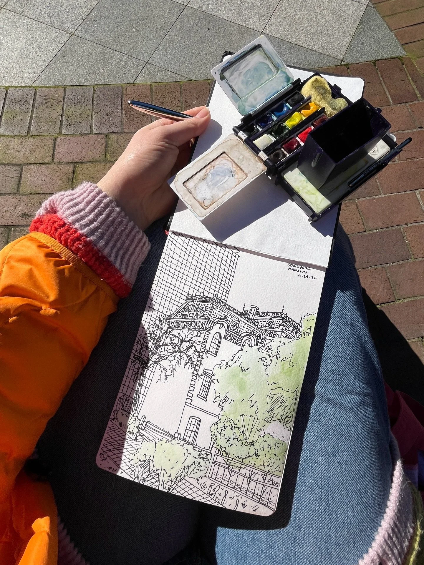 Attended my first @urbansketcherssacramento meetup today! 💜 It was really nice to step away and live in the moment and draw. I feel like I have a million things I still need to learn, but progress! 

#urbansketch #urbansketchers #urbansketching #ink