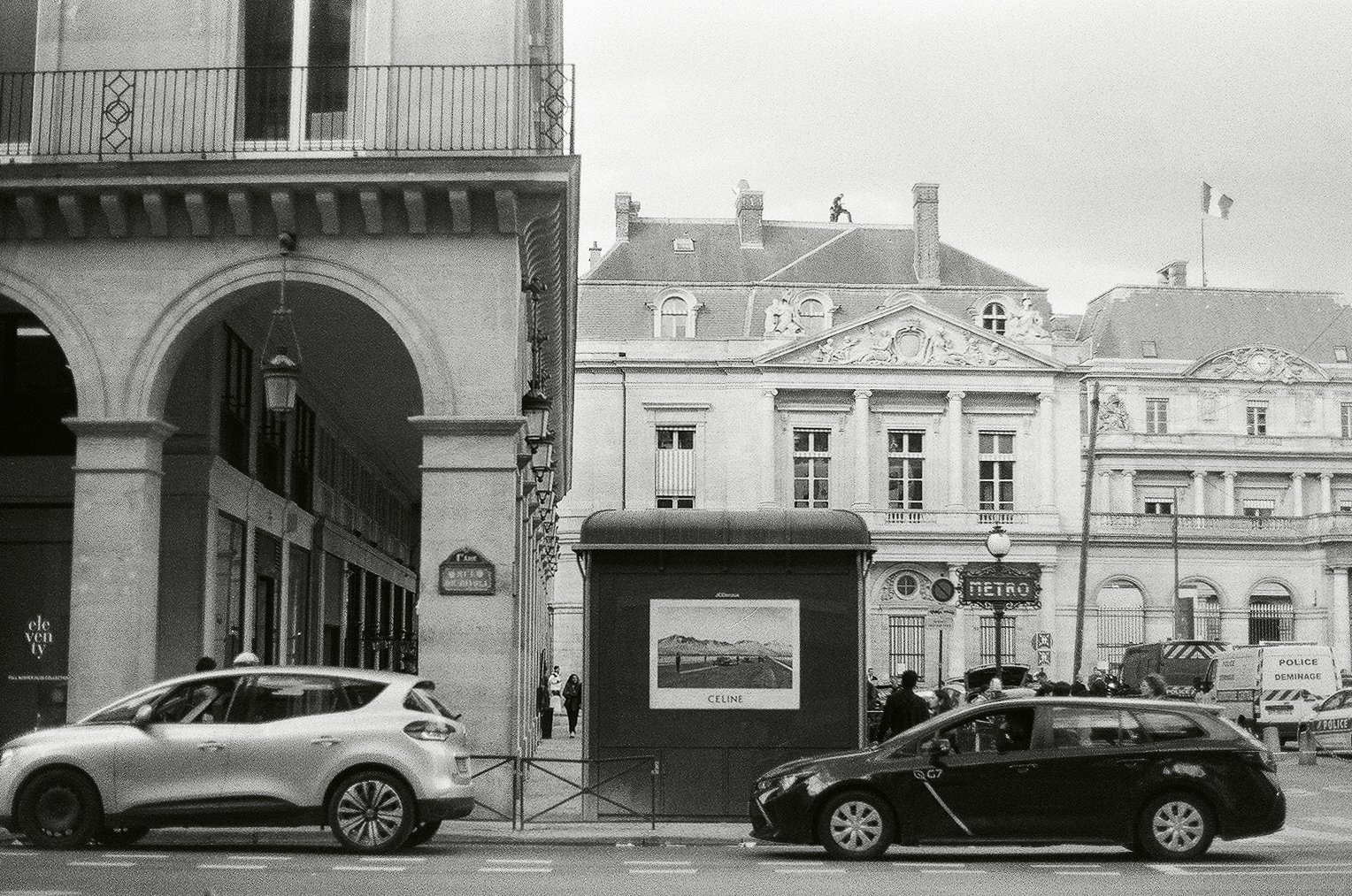 Doyle_Emily_2024_Brew Me Like Coffee, Treat Me Like A Tourist_images_1.JPG