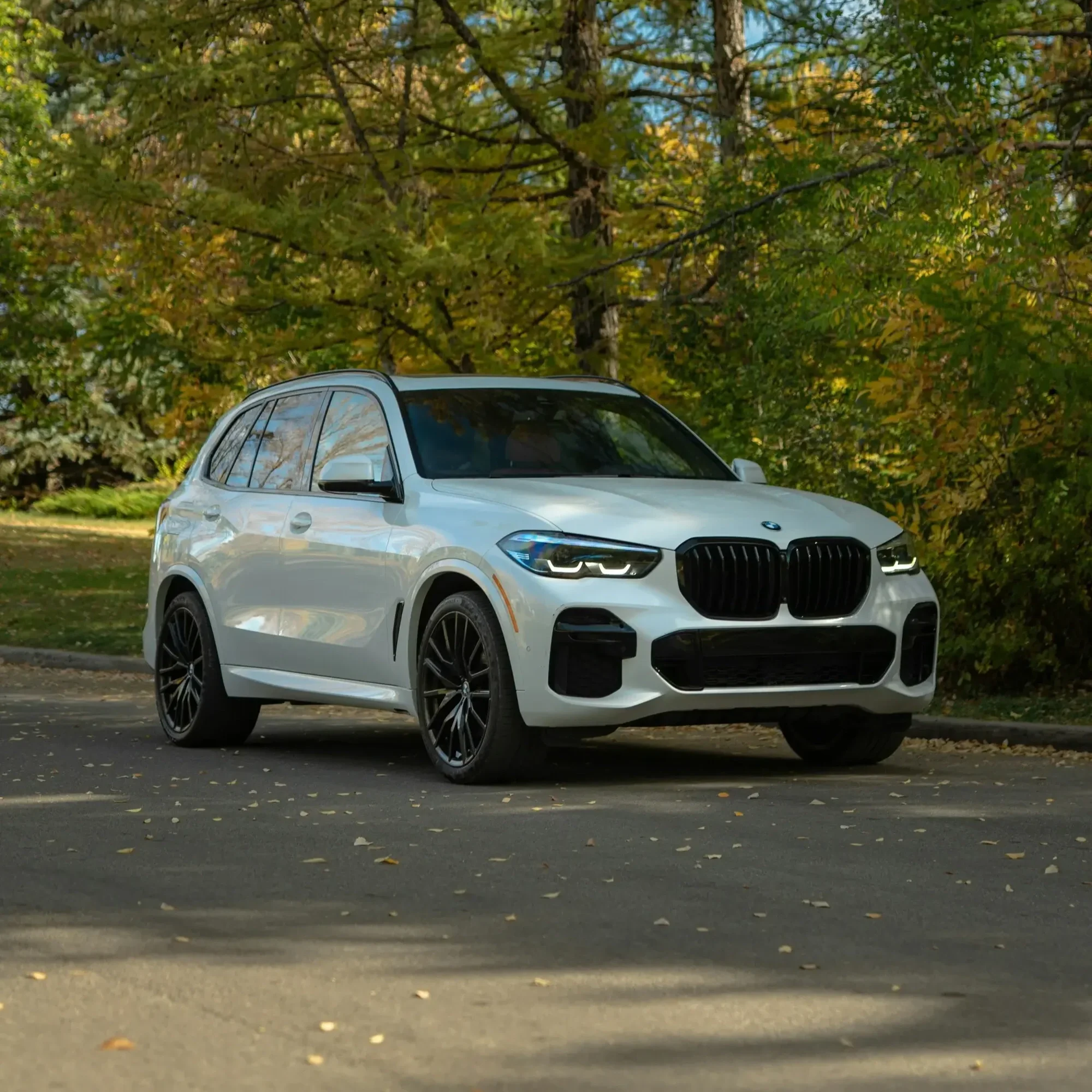 Modern luxury SUV with a clean windshield after professional auto glass service