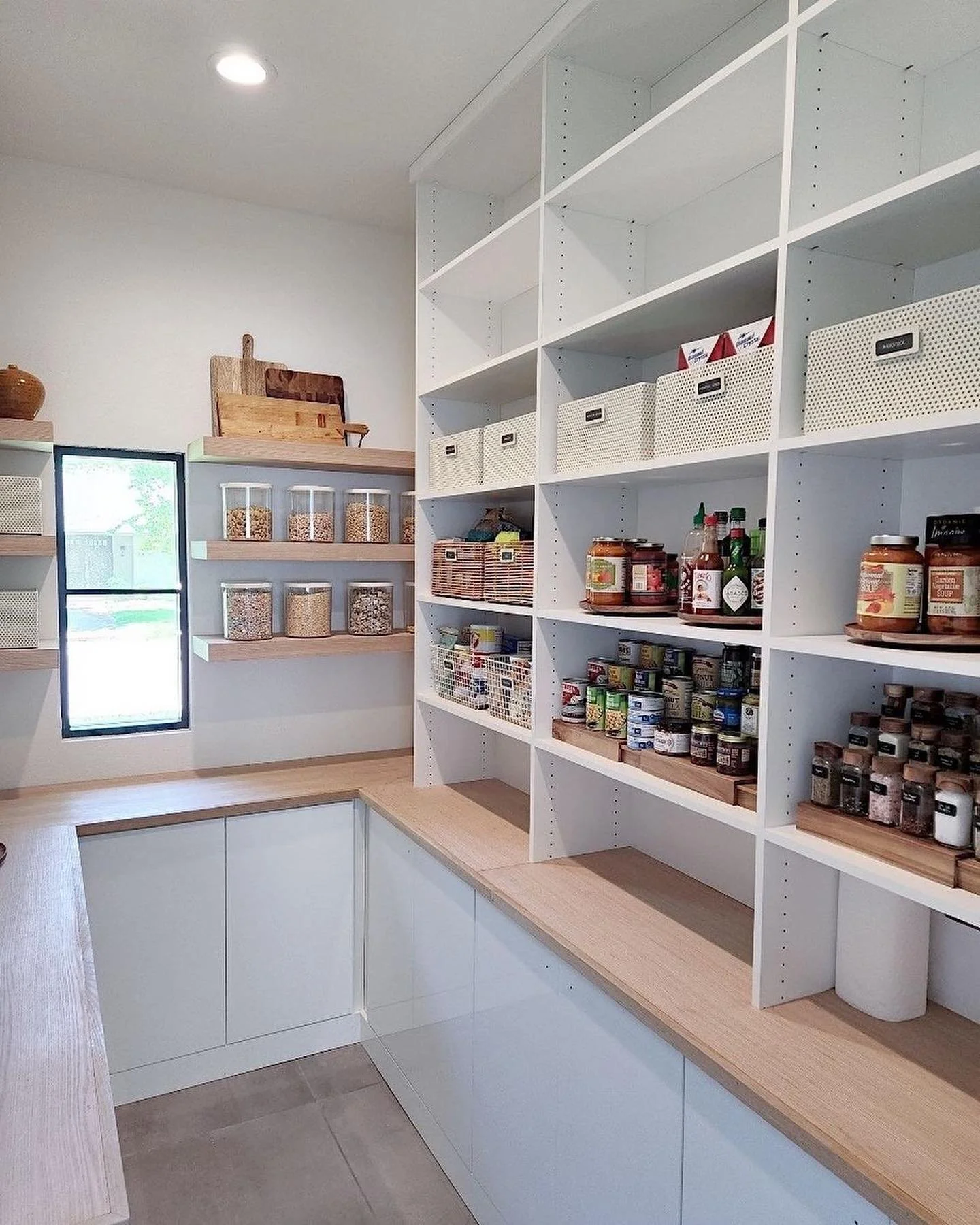 This should be everyone&rsquo;s pantry goals 😍 

@neatmethod 

#planner #organization #storage #planning #springcleaning #packing #organizer #declutter #organize #organisation #homeorganization #storagesolutions #hometips #planners #professionalorga