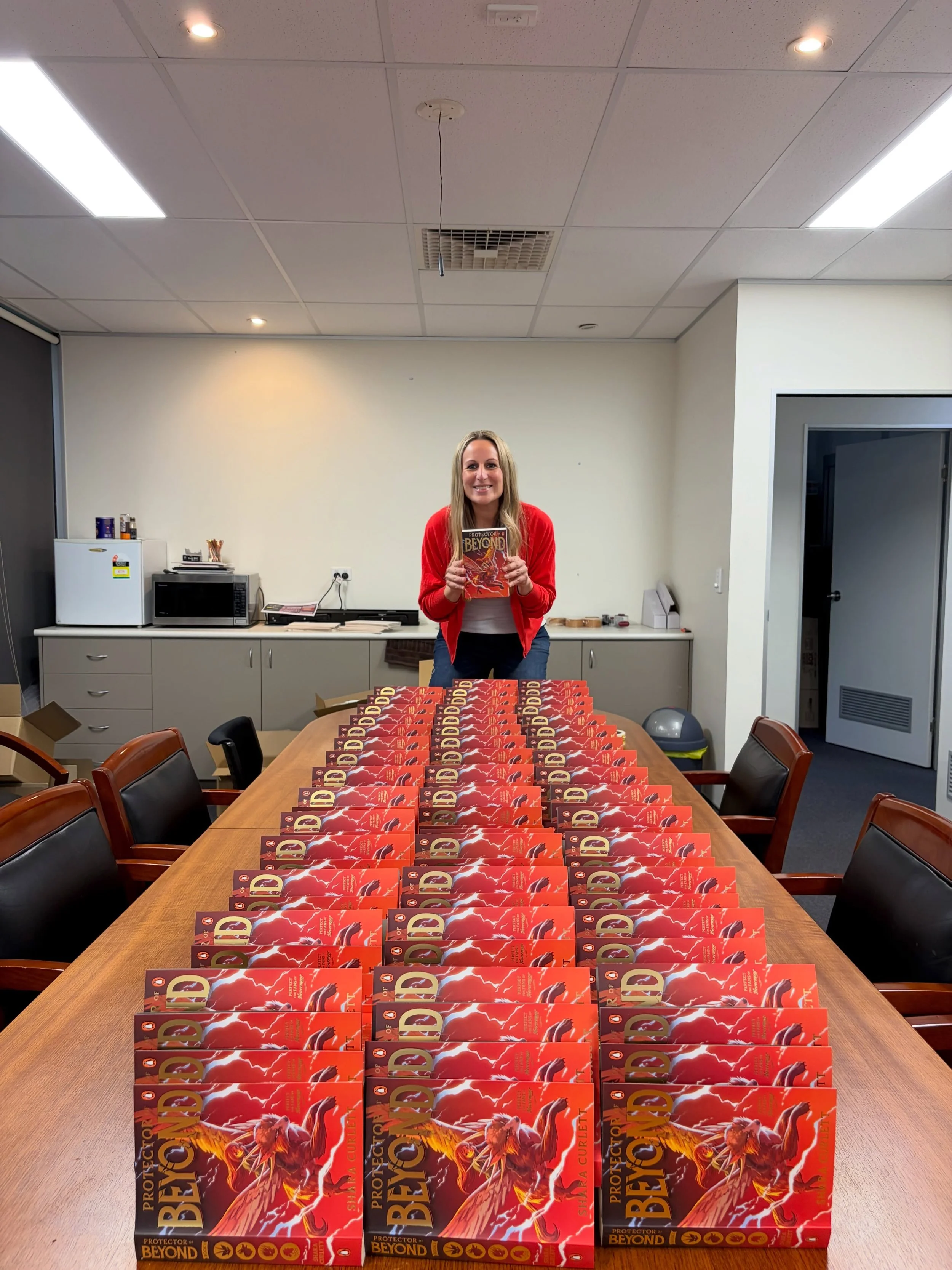 Well this sure is a moment I won&rsquo;t forget &hellip; !!! Today I signed 200 copies of Protector of Beyond at @qbdbooks headquarters, which will be available in selected stores and online! (And as a special secret surprise &hellip; some of them ev