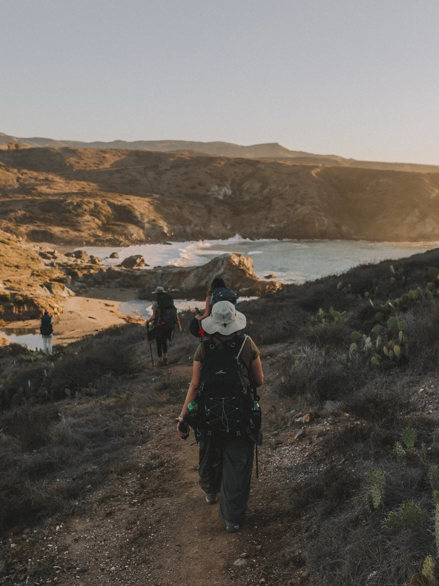 you are a soul who needs nature, sunsets, connection, dirt on your skin, rest, laughter, challenge, and meaning 🪞

day one of the November Trailbound Yogapacking trip was all about the journey. each person&rsquo;s journey was unique, yet we came tog