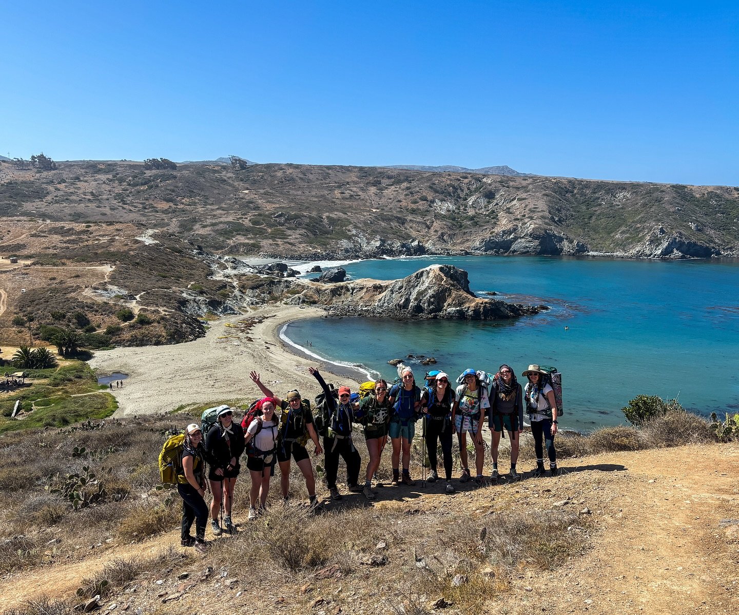 something about the friends you make on the trail 🌅

feeling nostalgic for time with these incredible ladies and the magic of their first backpacking trips 🥾🧘&zwj;♀️

somehow we&rsquo;re already less than a week away from the second Trailbound Yog